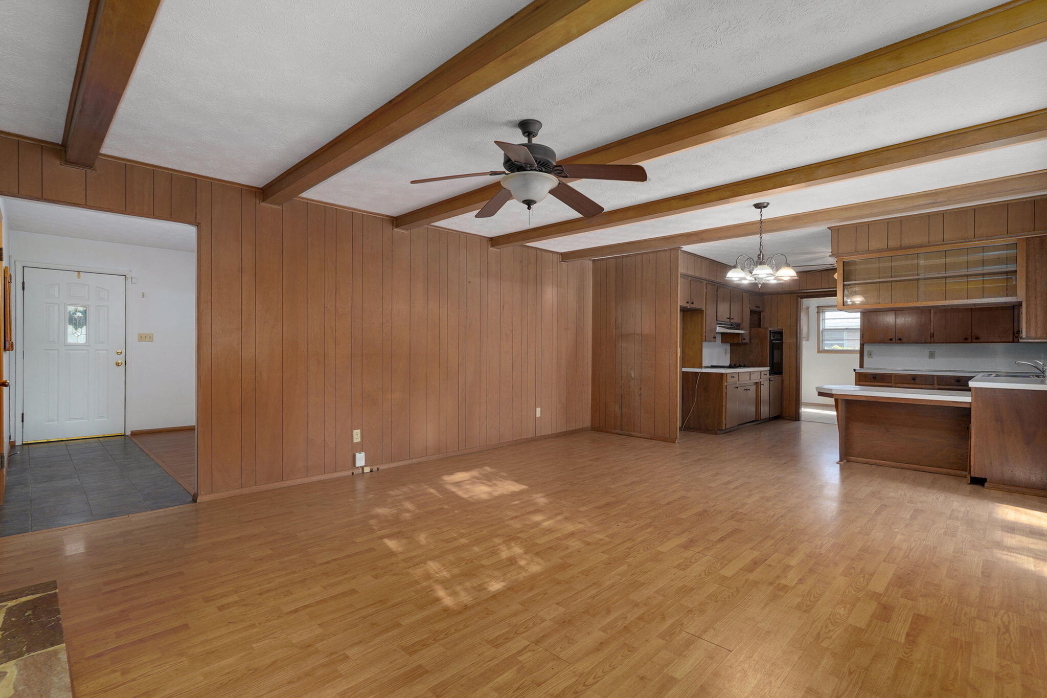 442 South York Avenue Property Photo 10