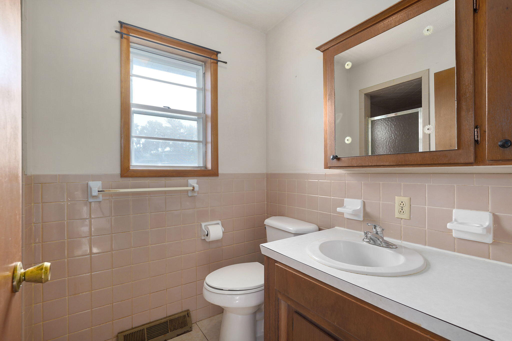 442 South York Avenue Property Photo 16