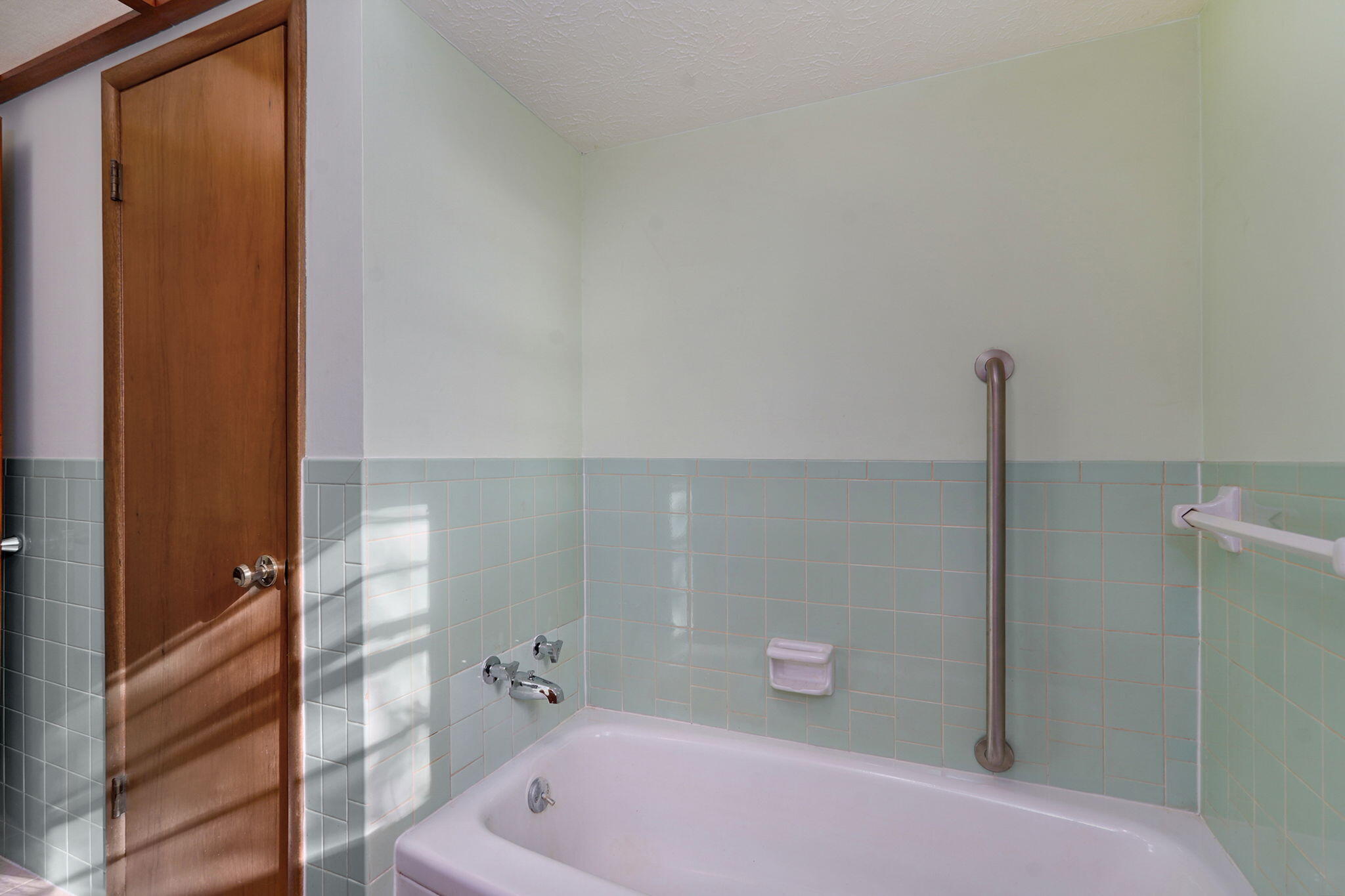 442 South York Avenue Property Photo 21