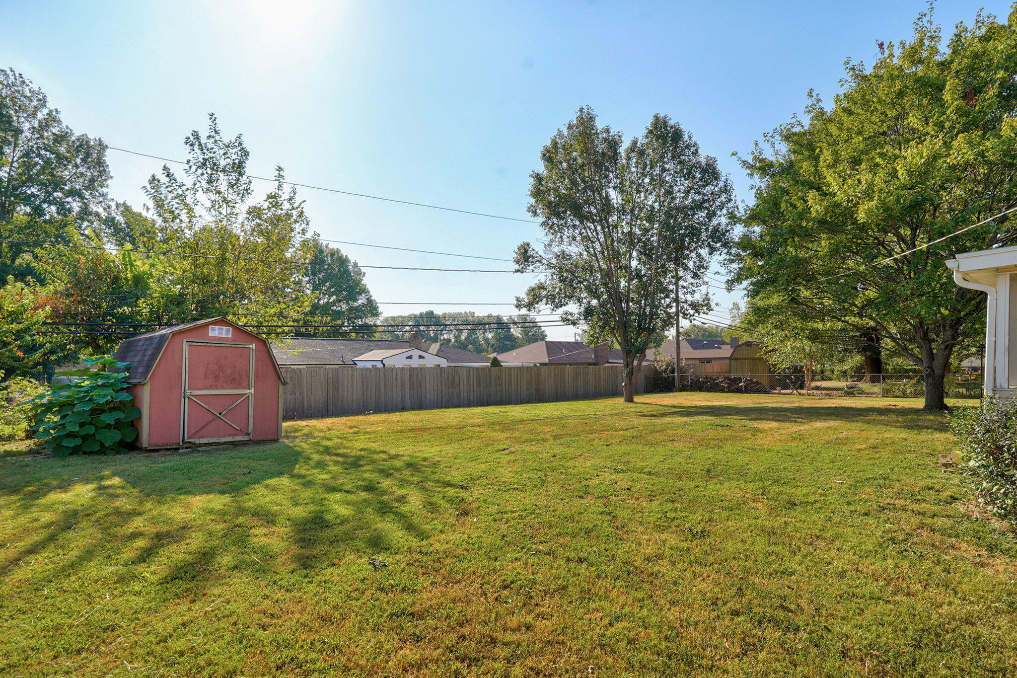 442 South York Avenue Property Photo 25