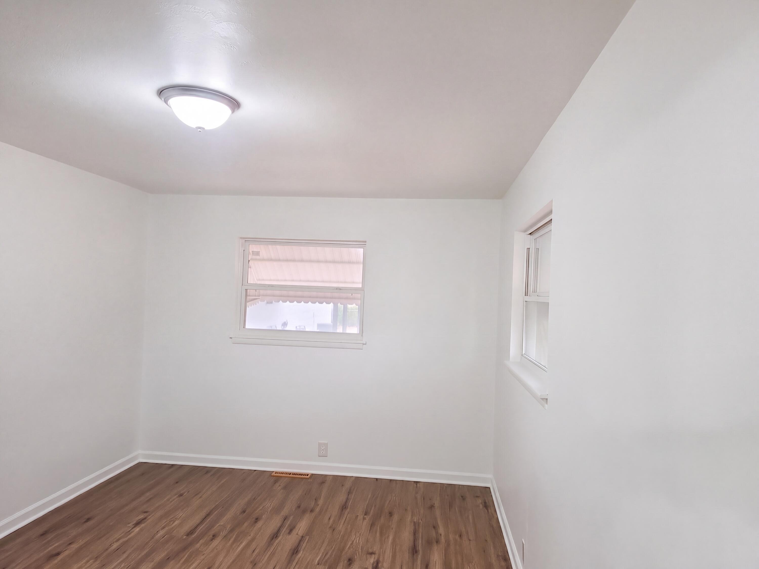 2208 Mc Connell Avenue Property Photo 6