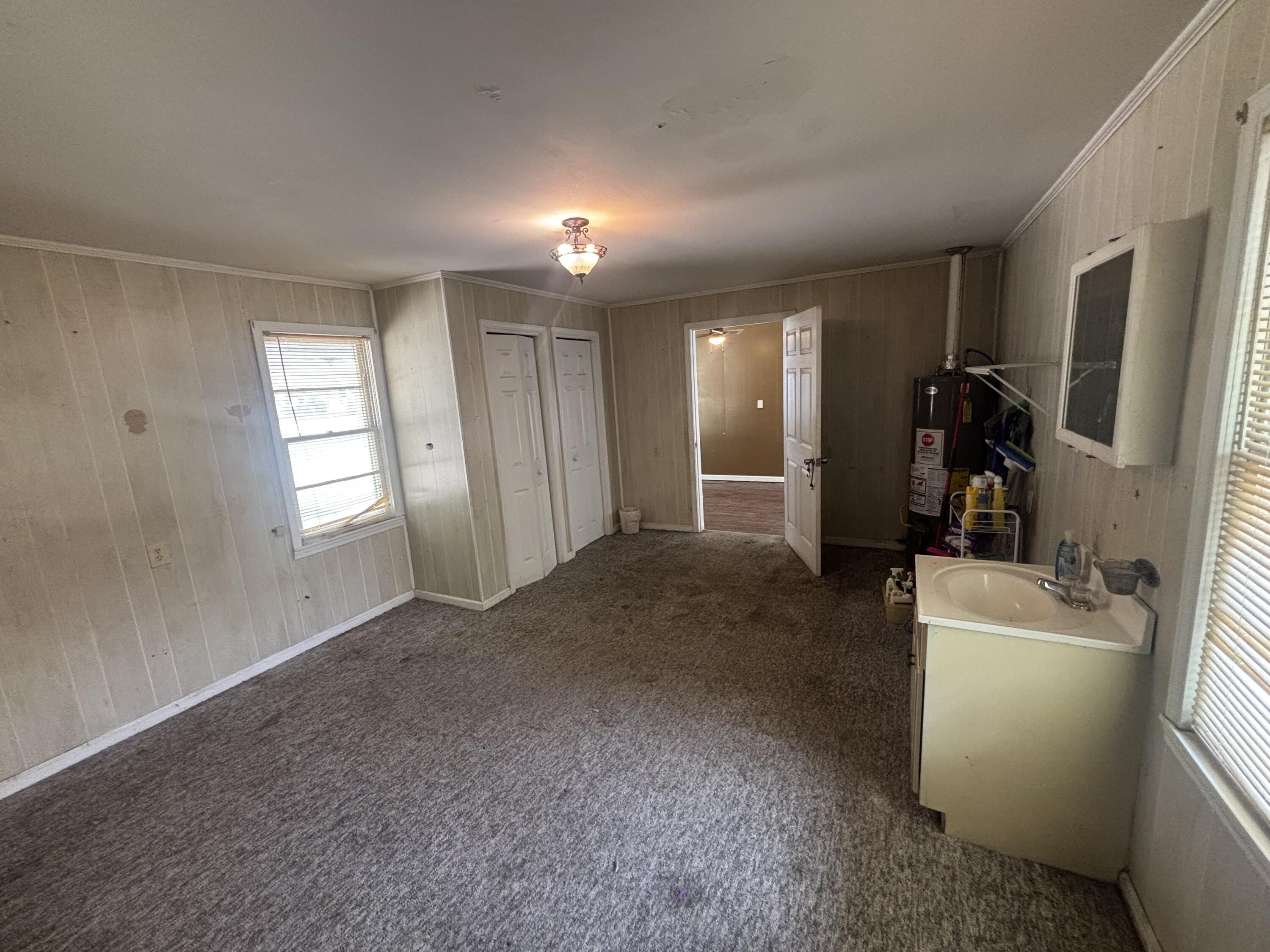 317 West Main Street Property Photo 18