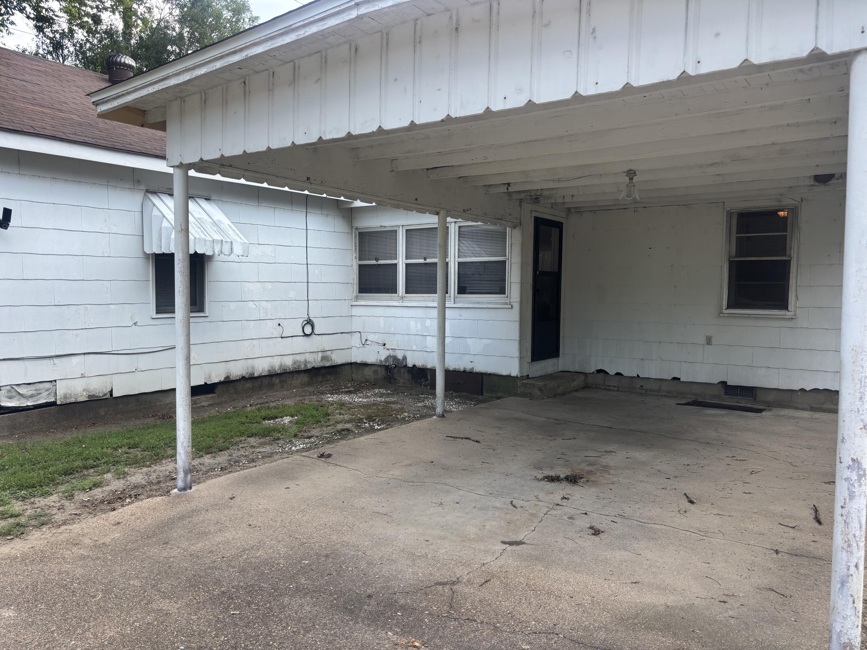 317 West Main Street Property Photo 26