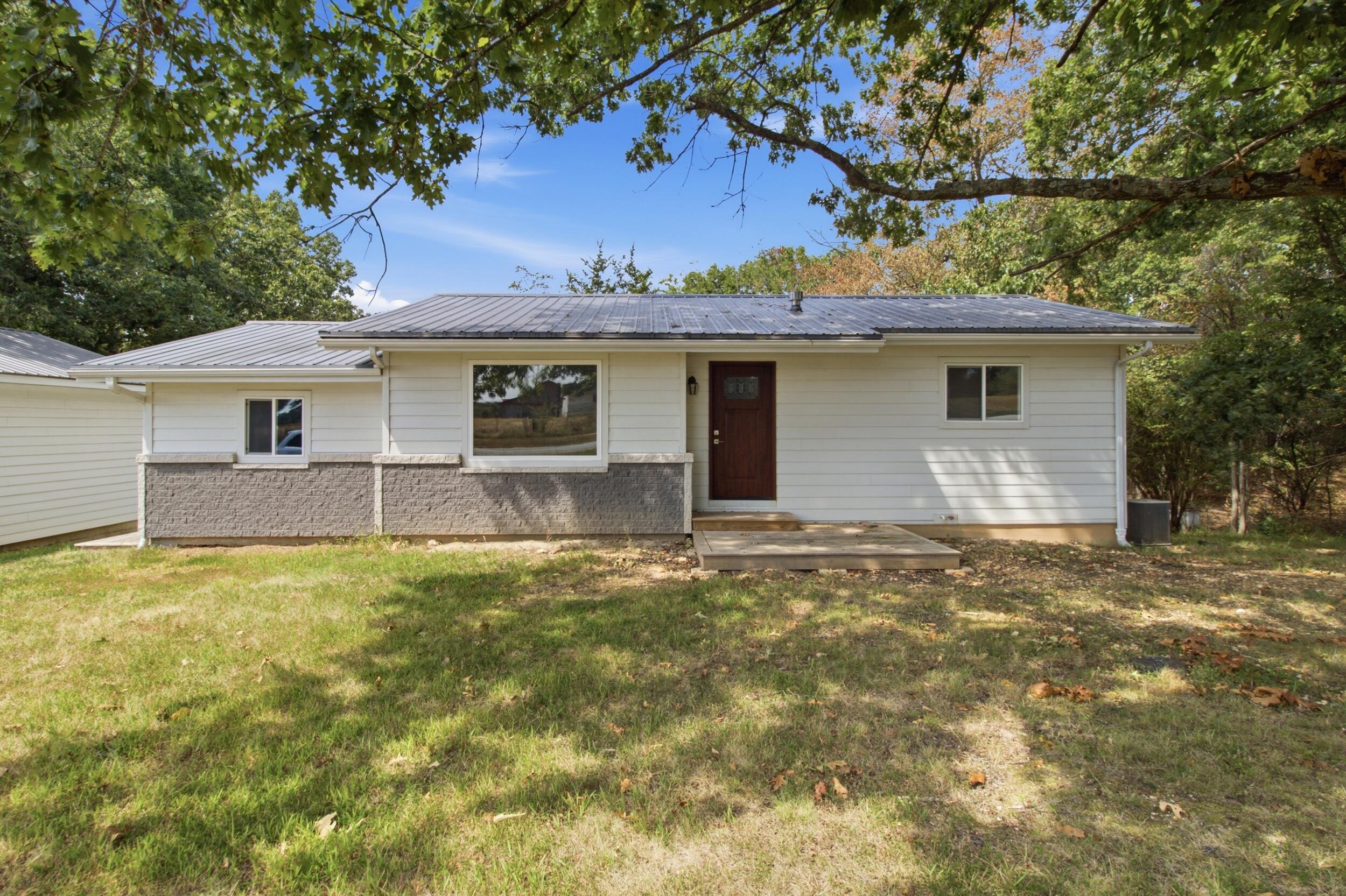 689 Oak Hill Drive Road Property Photo 1