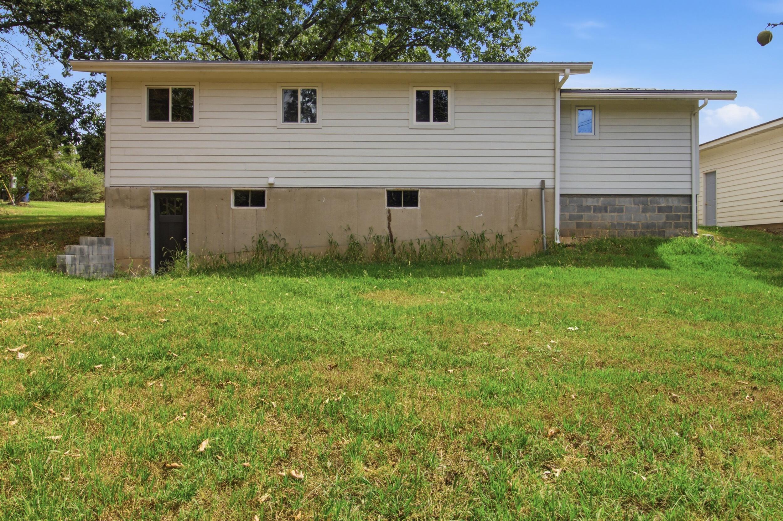 689 Oak Hill Drive Road Property Photo 32