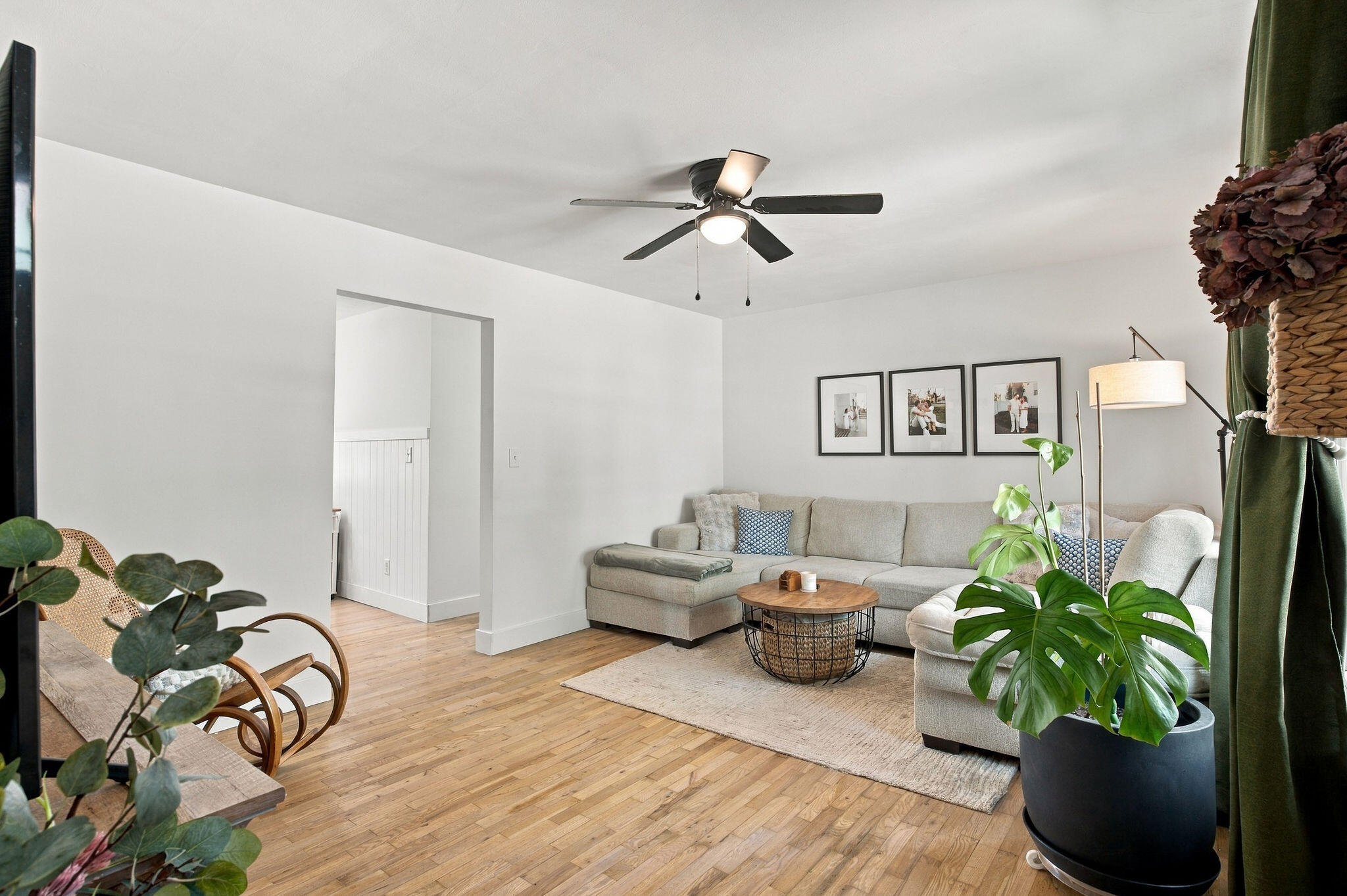 1452 East Lindberg Street Property Photo 5