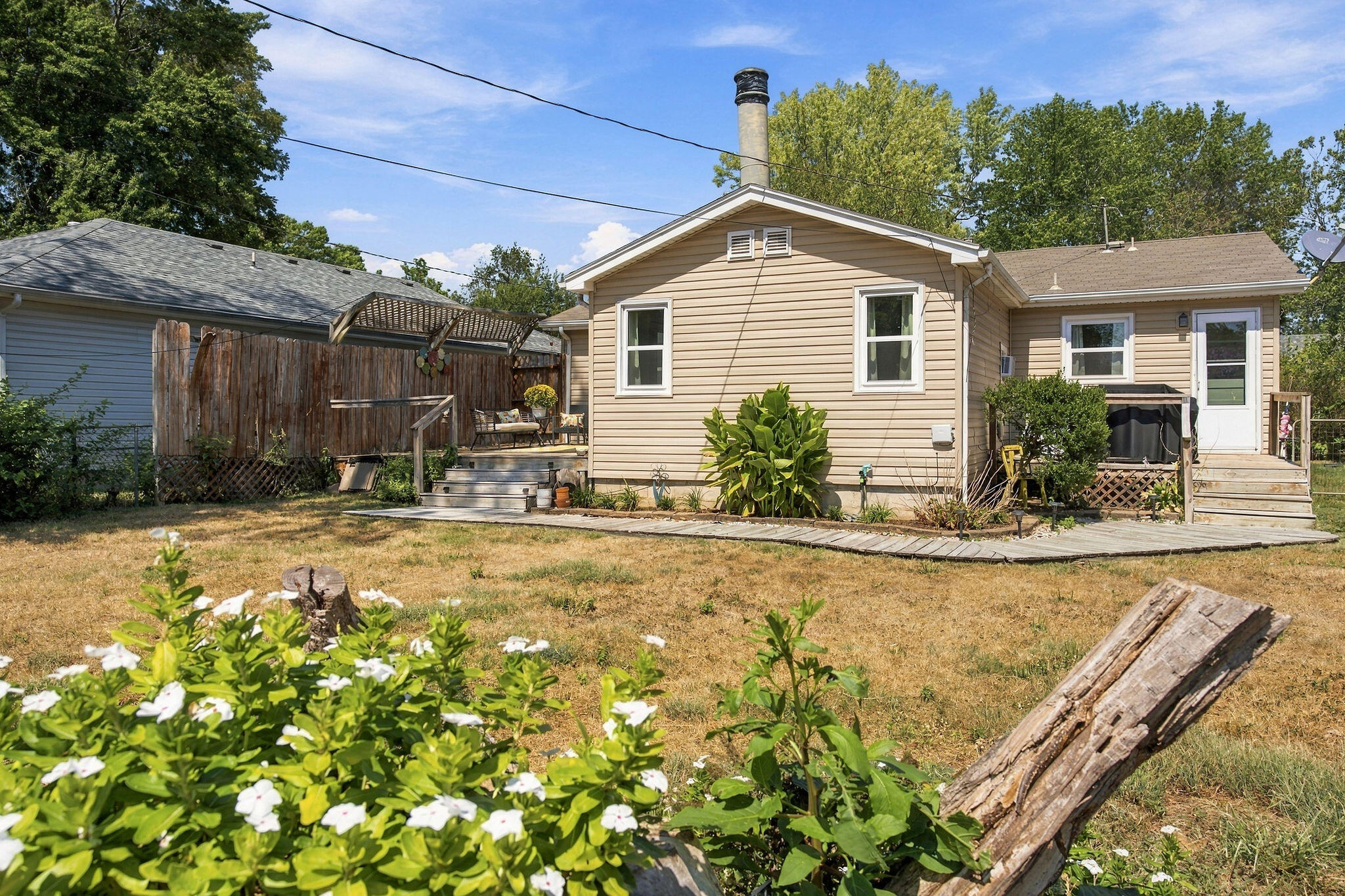1452 East Lindberg Street Property Photo 25