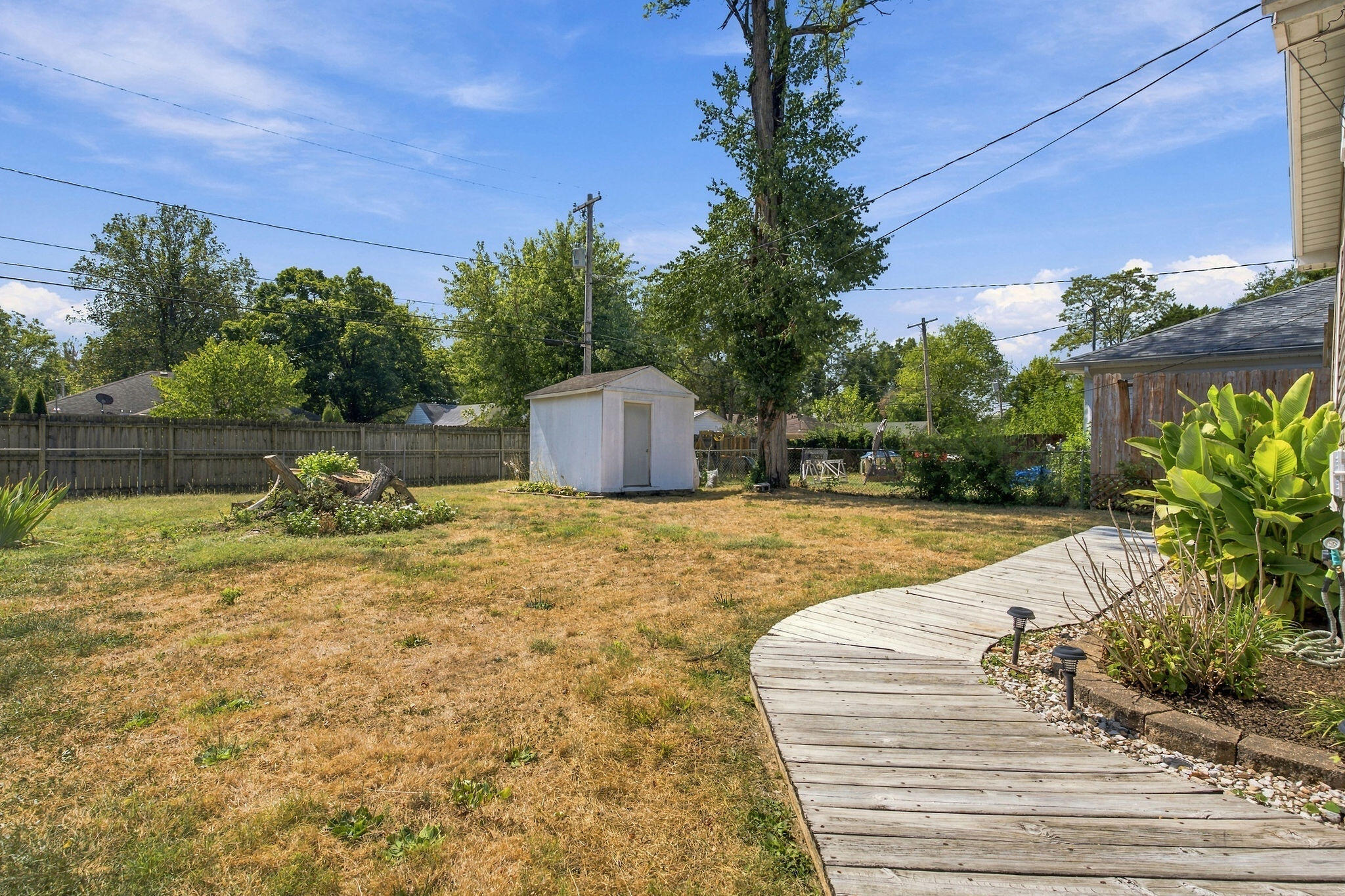 1452 East Lindberg Street Property Photo 27