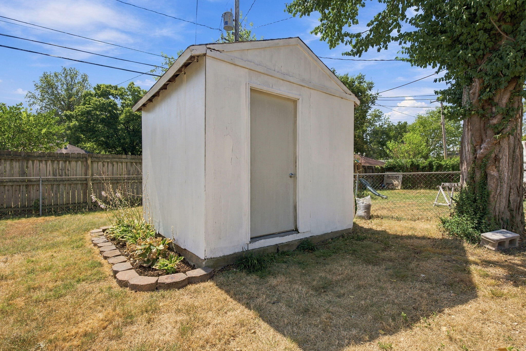 1452 East Lindberg Street Property Photo 28