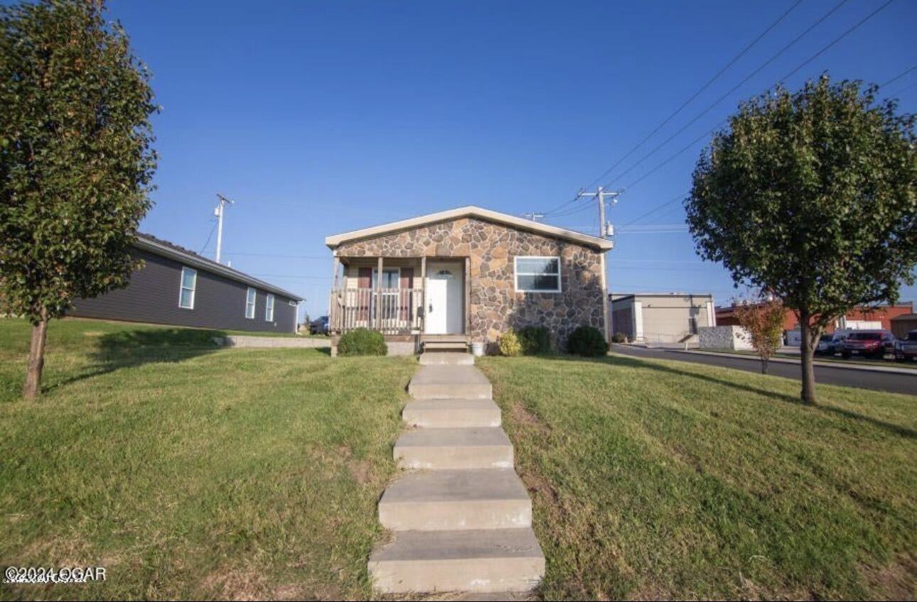 2331 South Joplin Avenue Property Photo 1