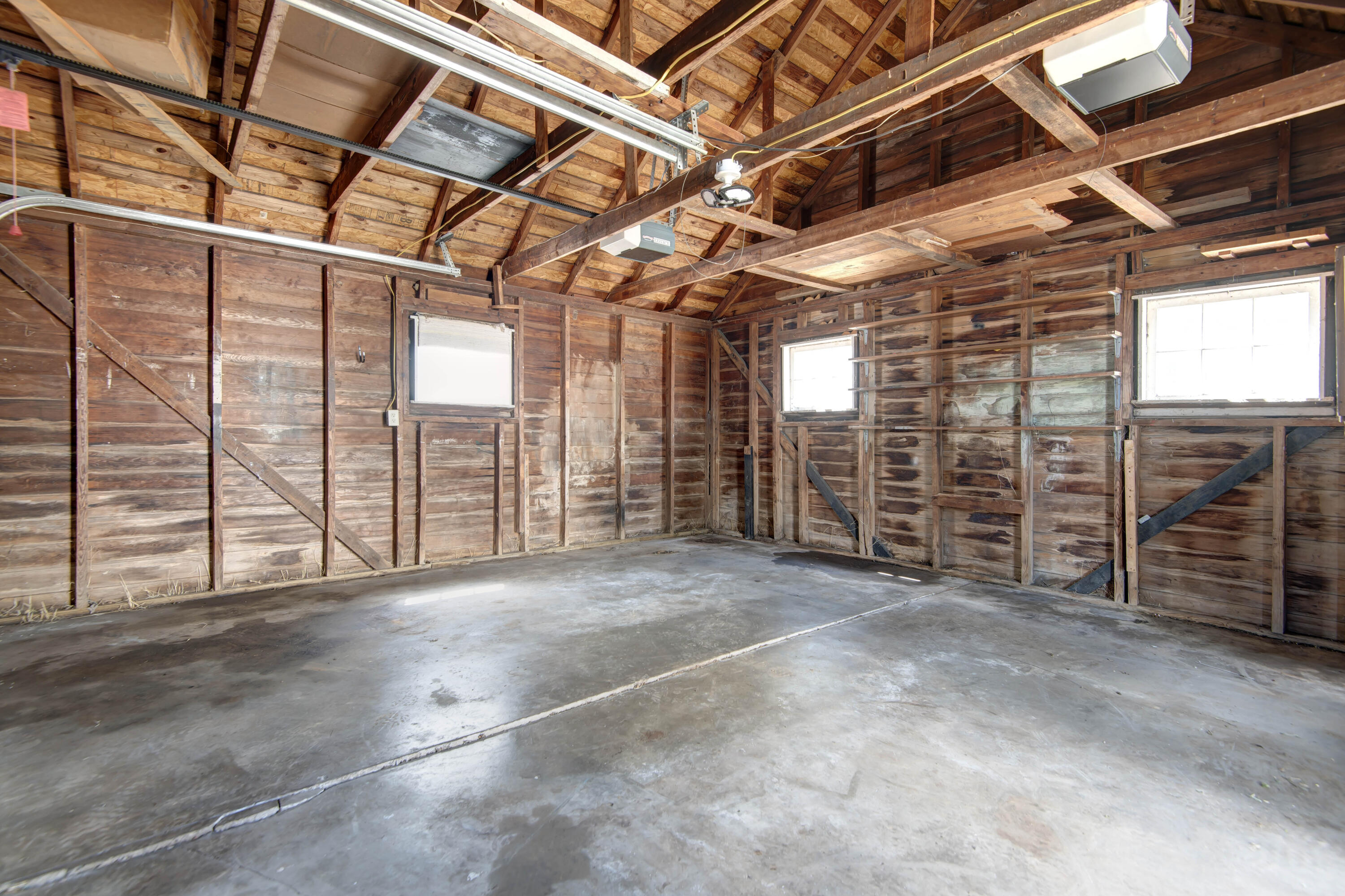 1126 East Sunshine Street Property Photo 19