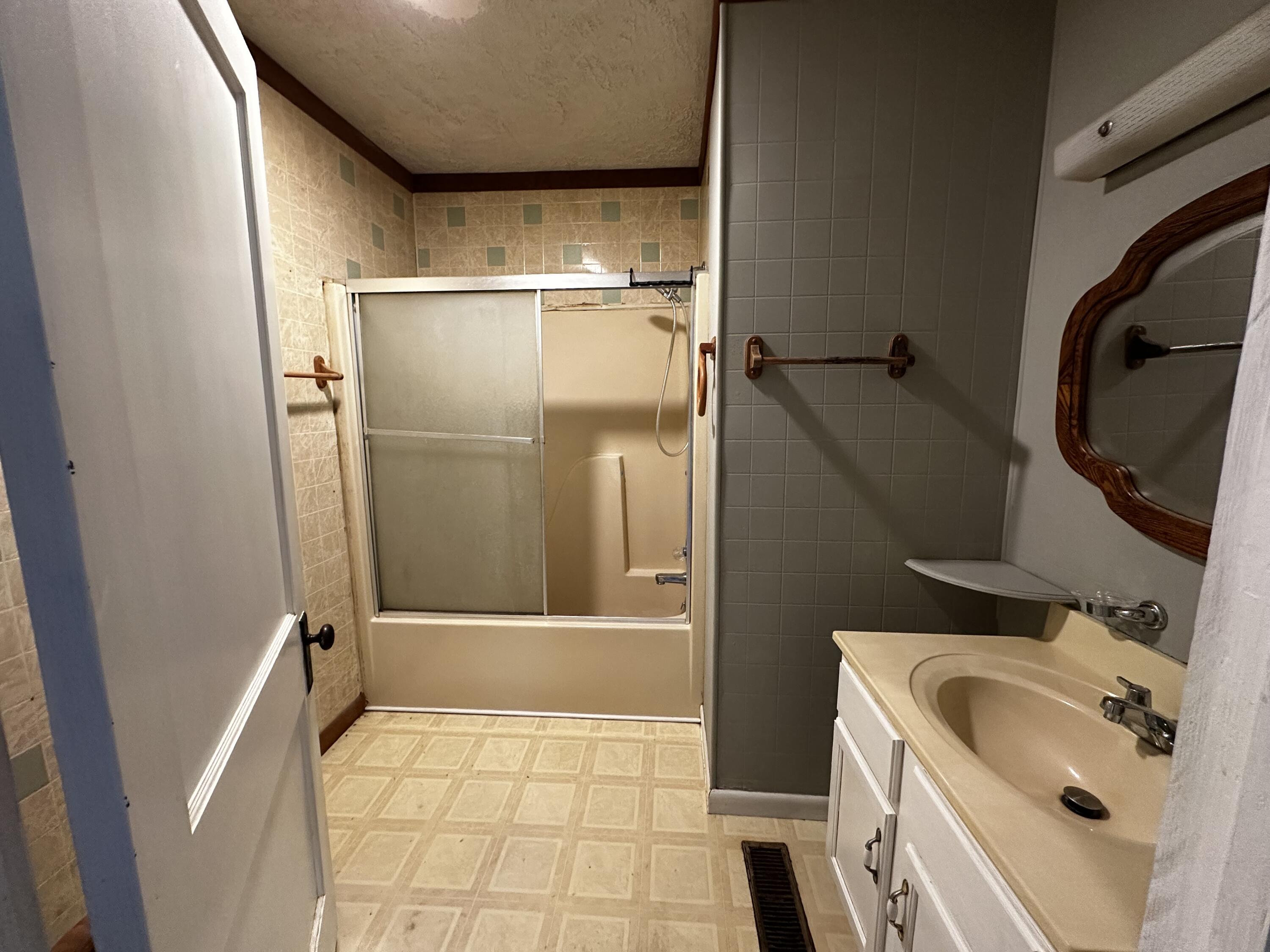 309 West 14th Street Property Photo 5