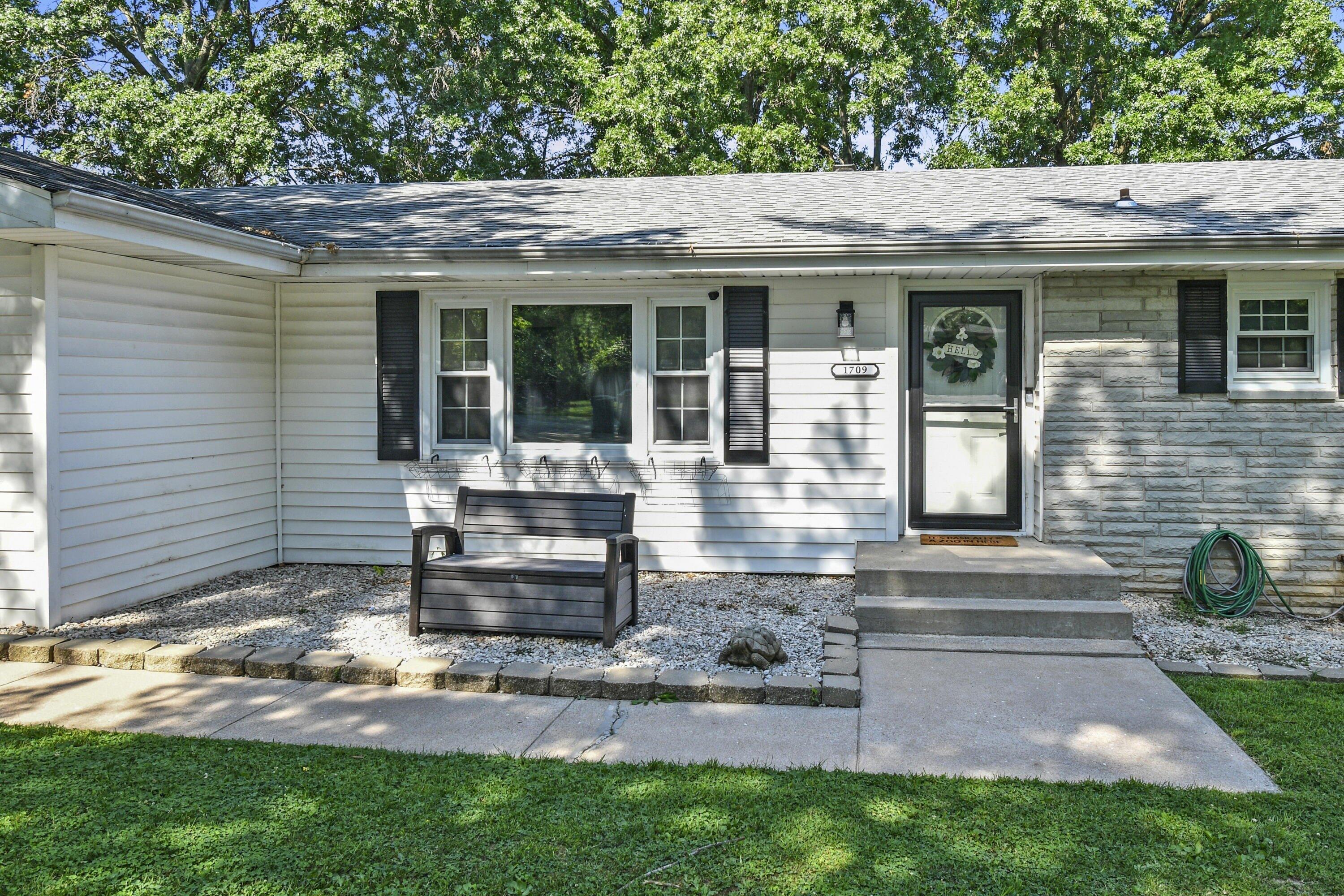 1709 South 11th Avenue Property Photo 4