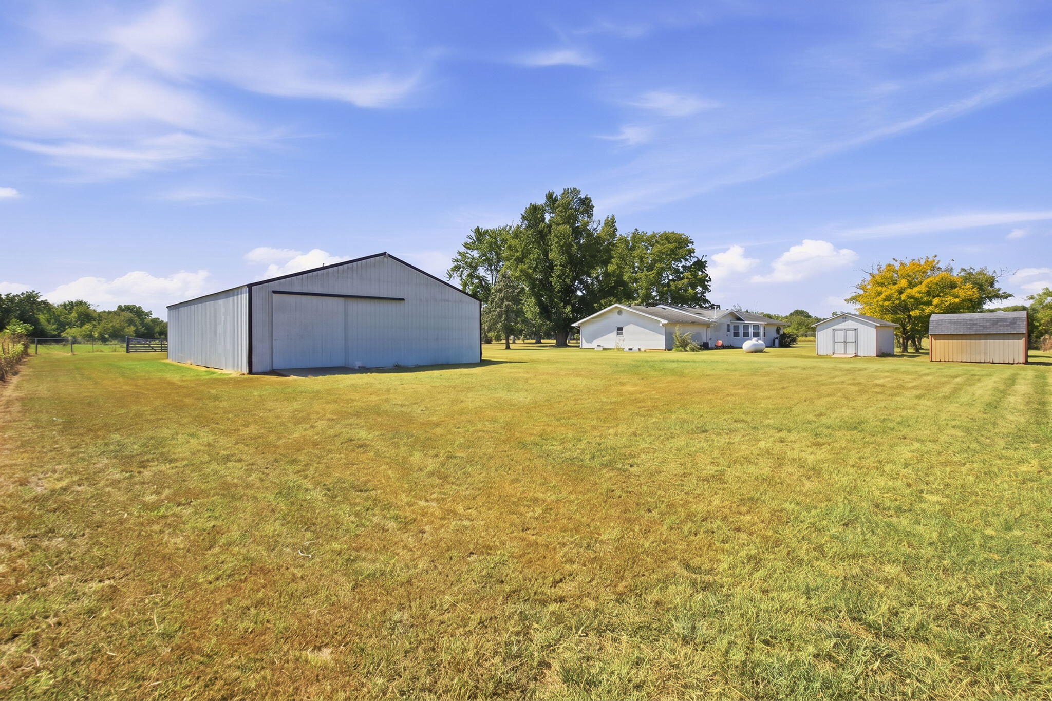 6057 West Independence Drive Property Photo 9