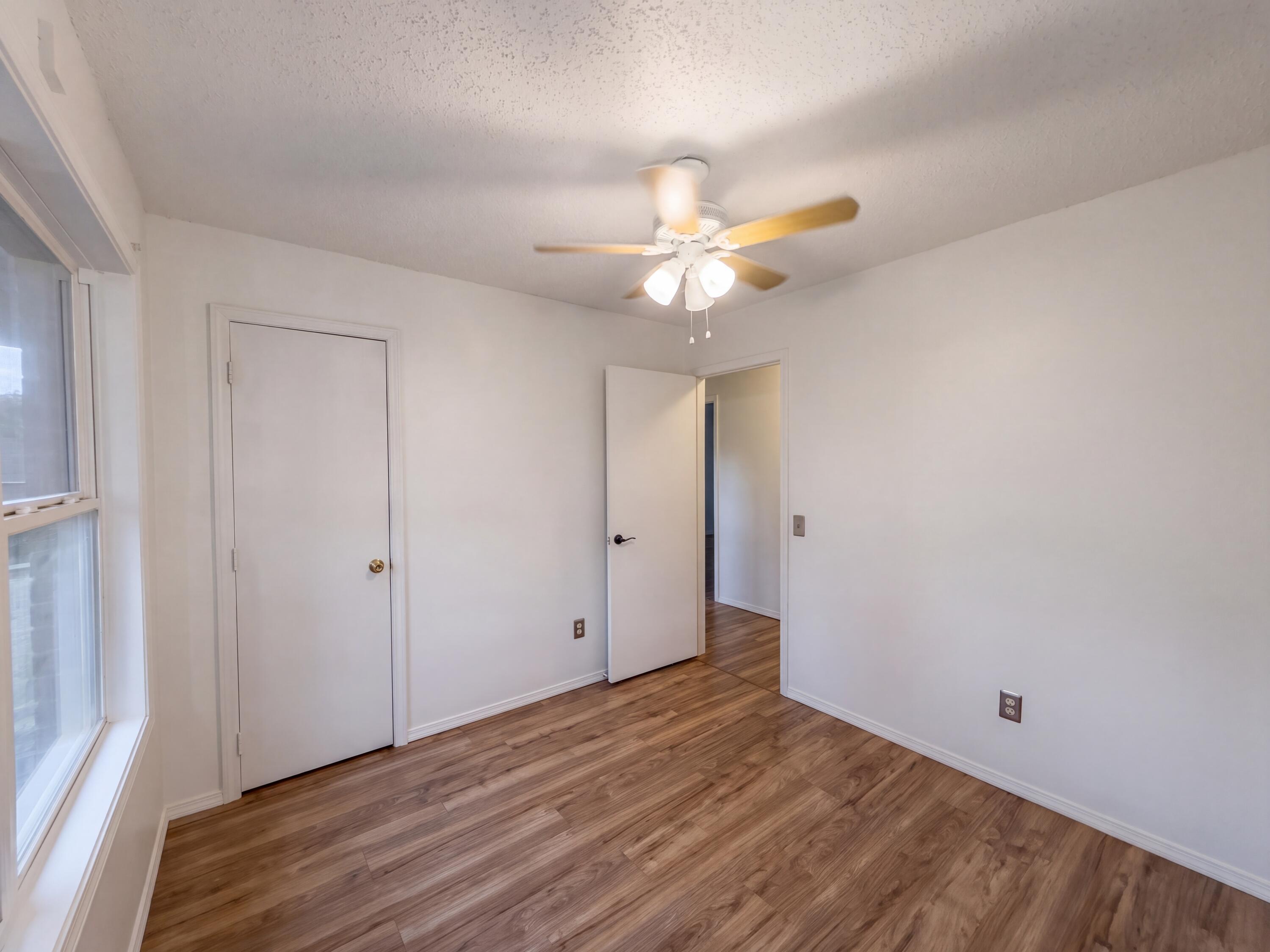 3372 South Western Avenue Property Photo 4