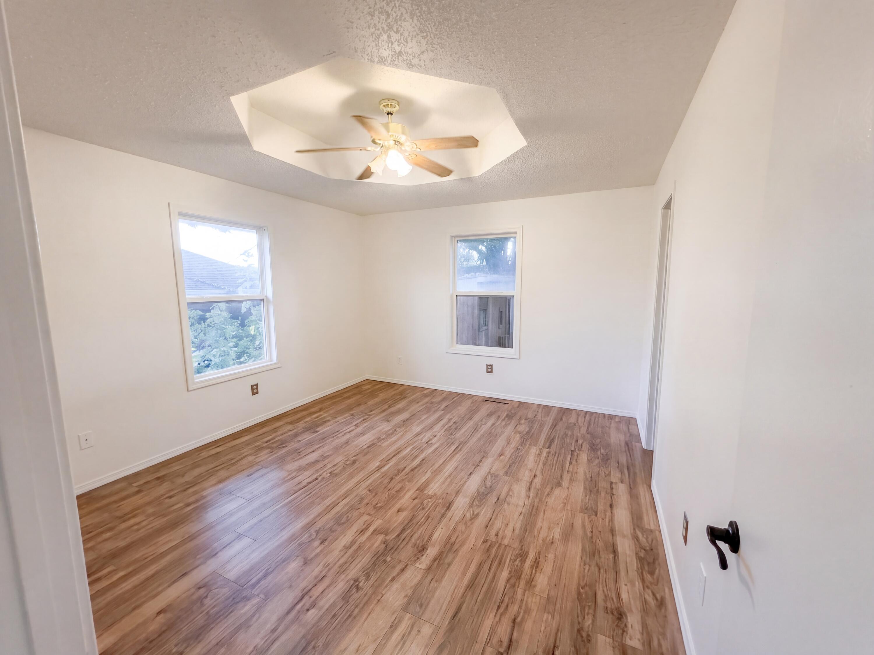 3372 South Western Avenue Property Photo 11