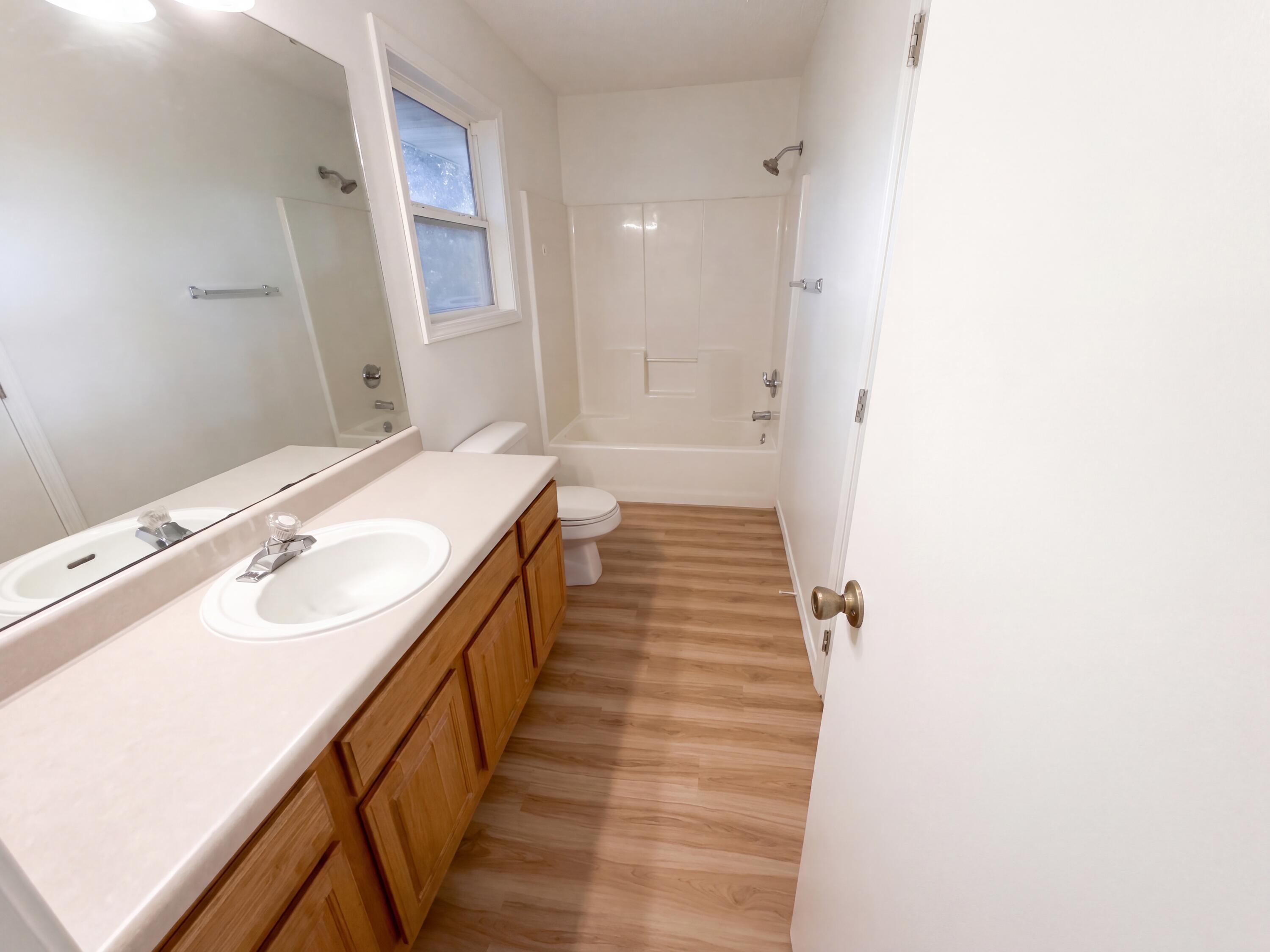 3372 South Western Avenue Property Photo 16