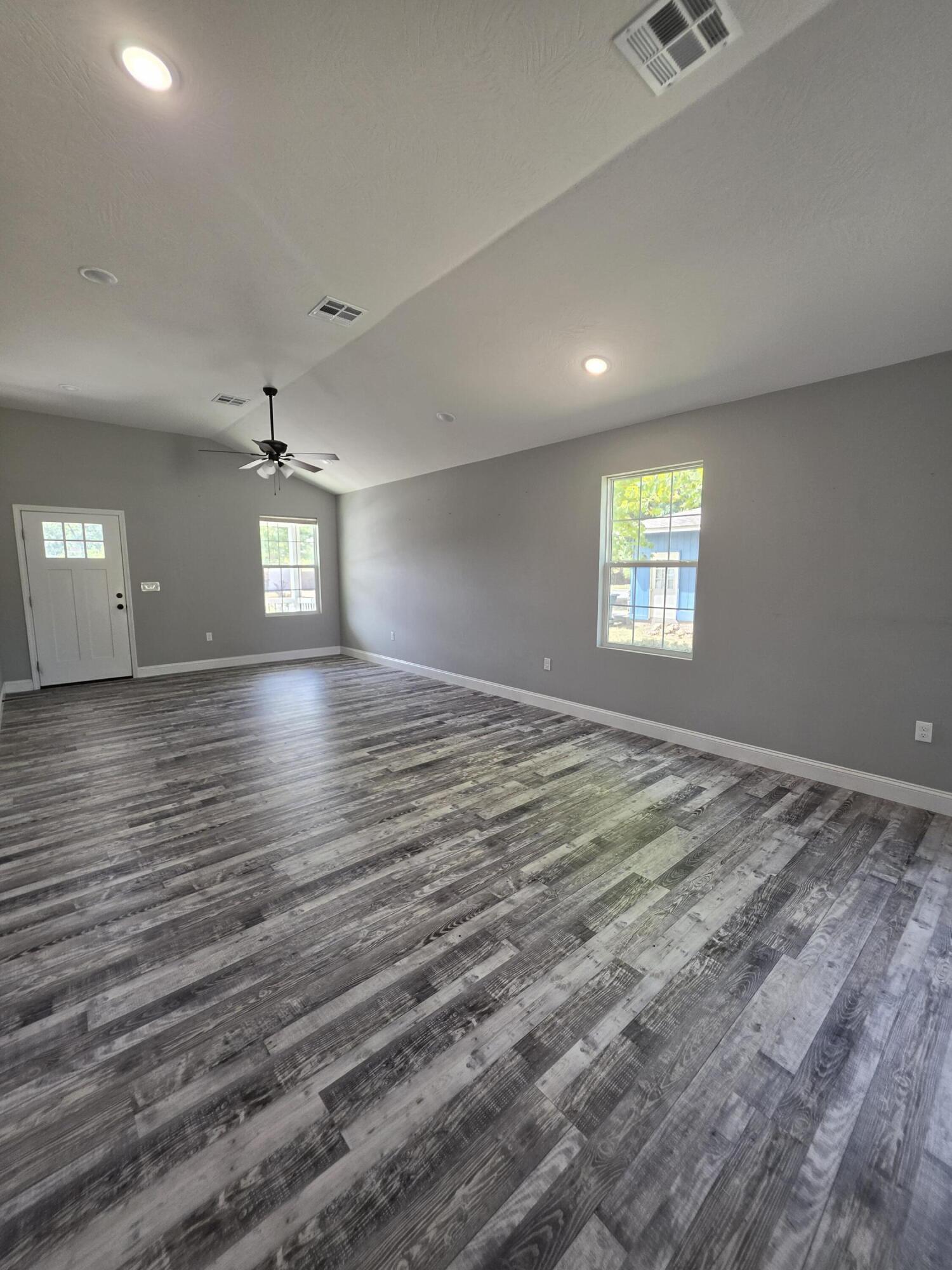 810 Fillmore Street Property Photo 4