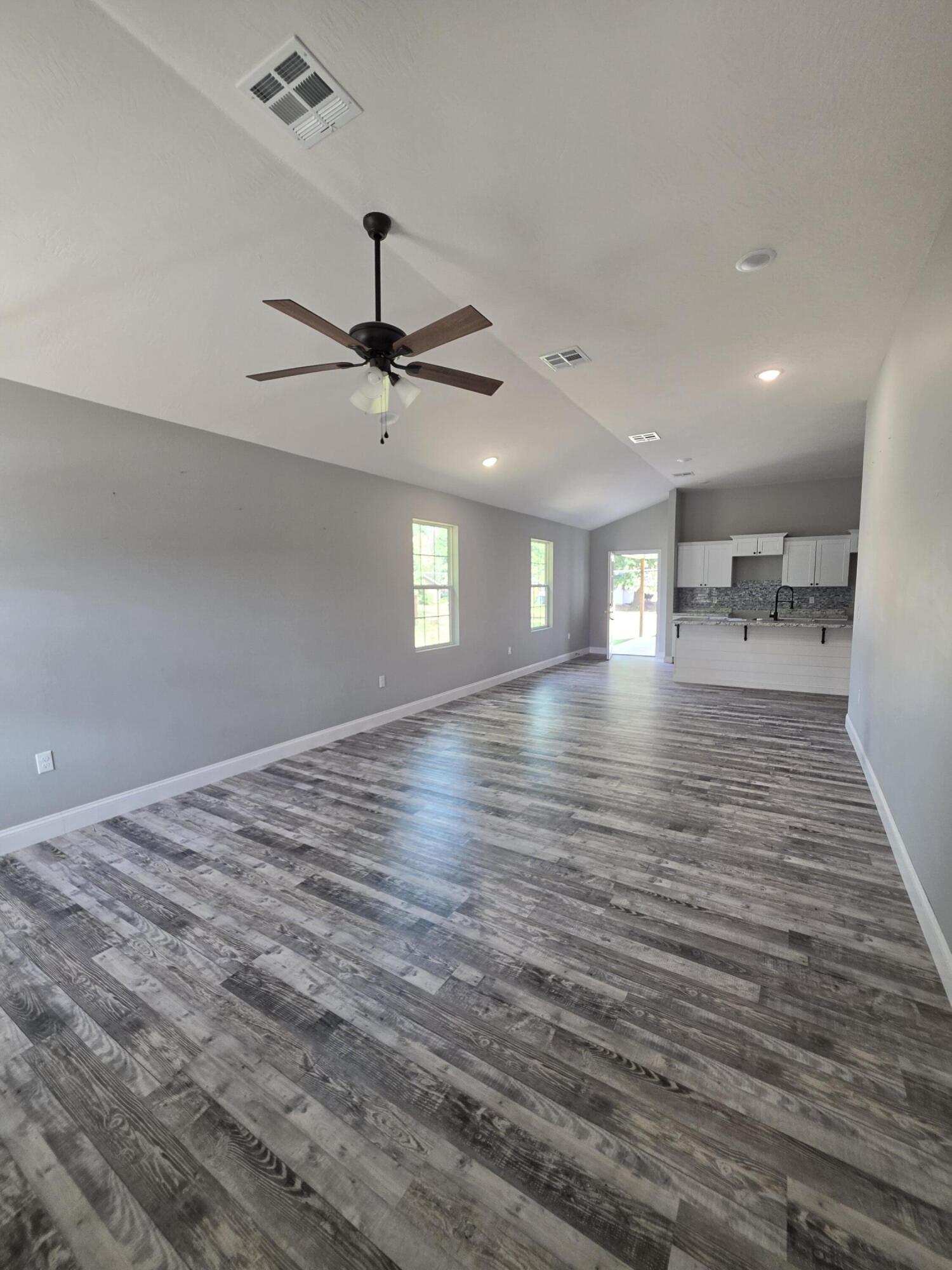 810 Fillmore Street Property Photo 5