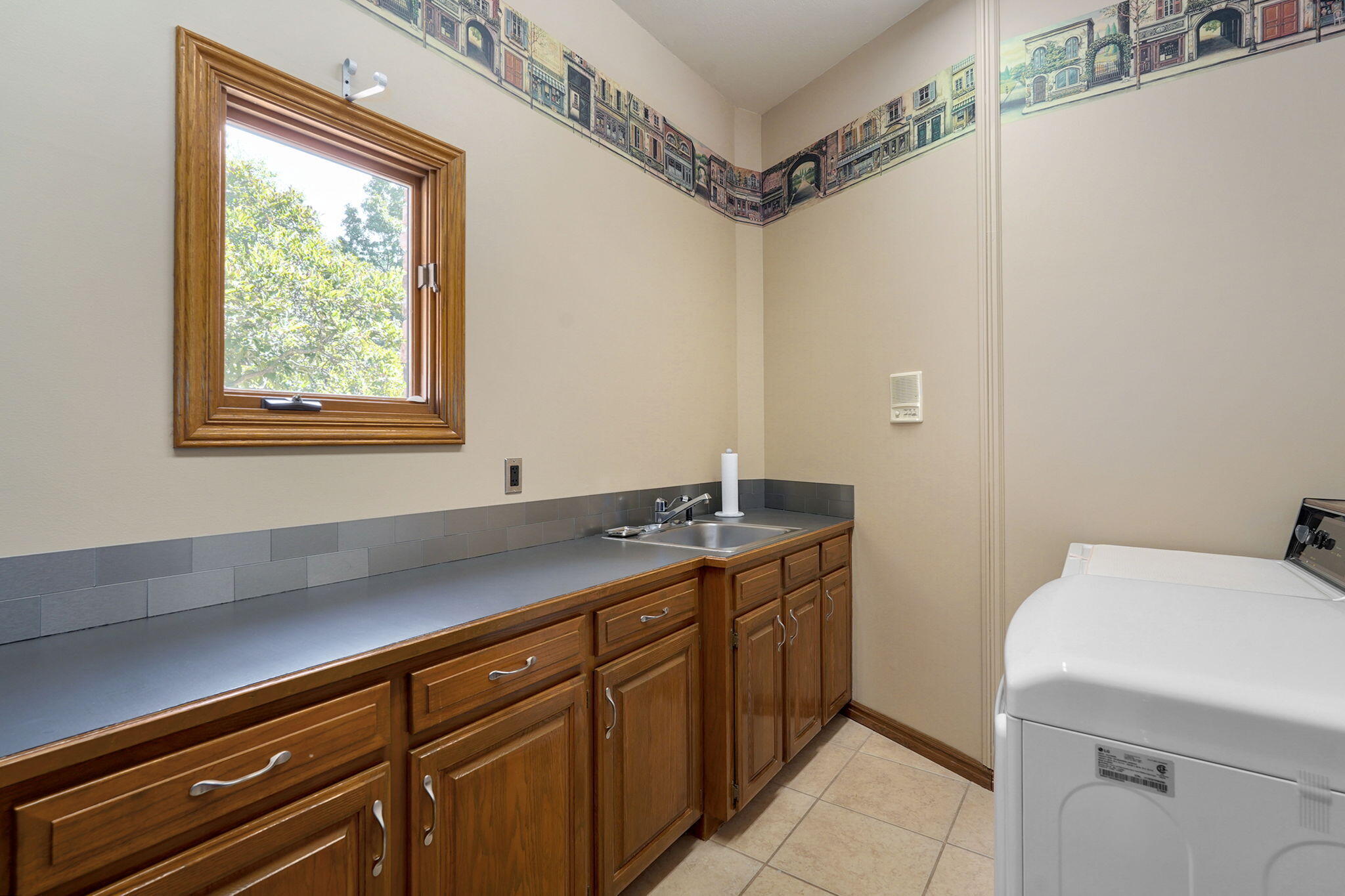 5110 South Rochelle Avenue Property Photo 35