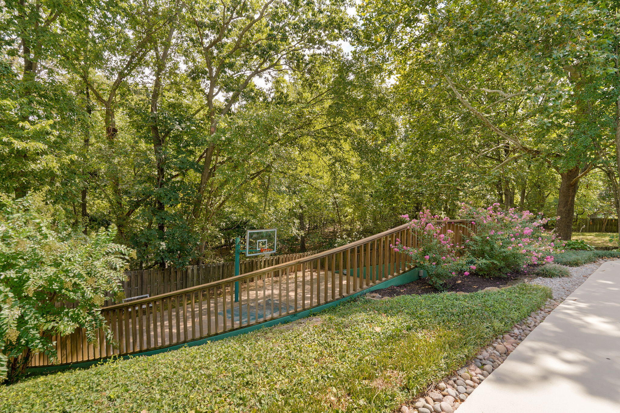 5110 South Rochelle Avenue Property Photo 85