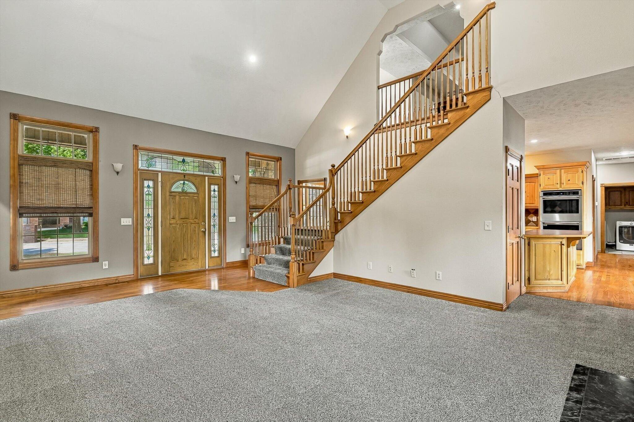 1002 East Rachael Drive Property Photo 7