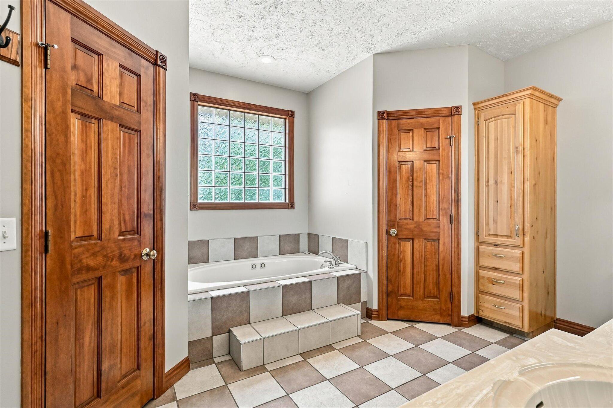 1002 East Rachael Drive Property Photo 17