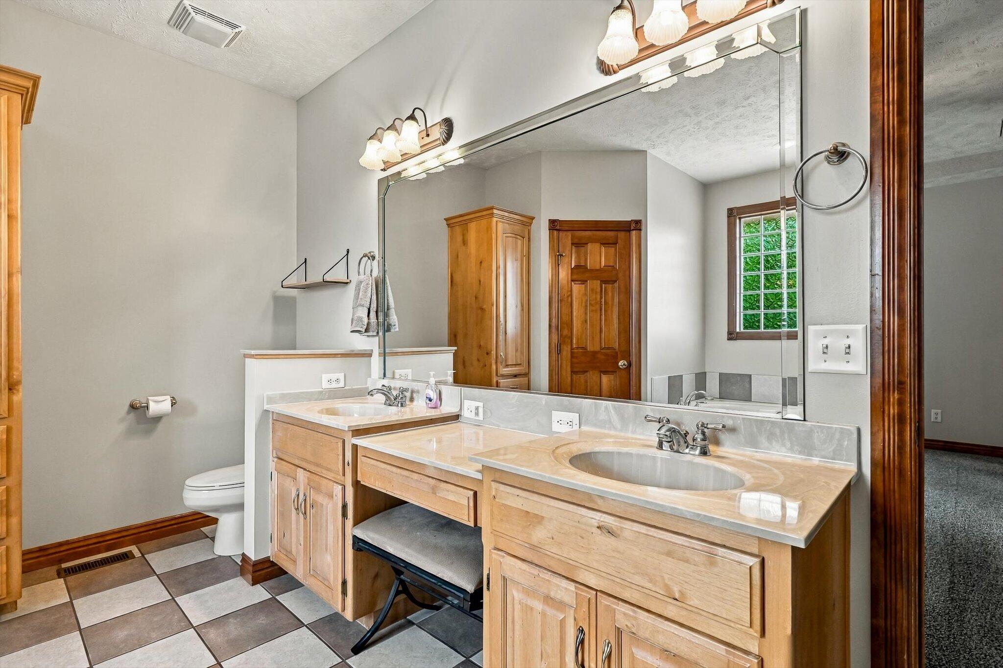 1002 East Rachael Drive Property Photo 18