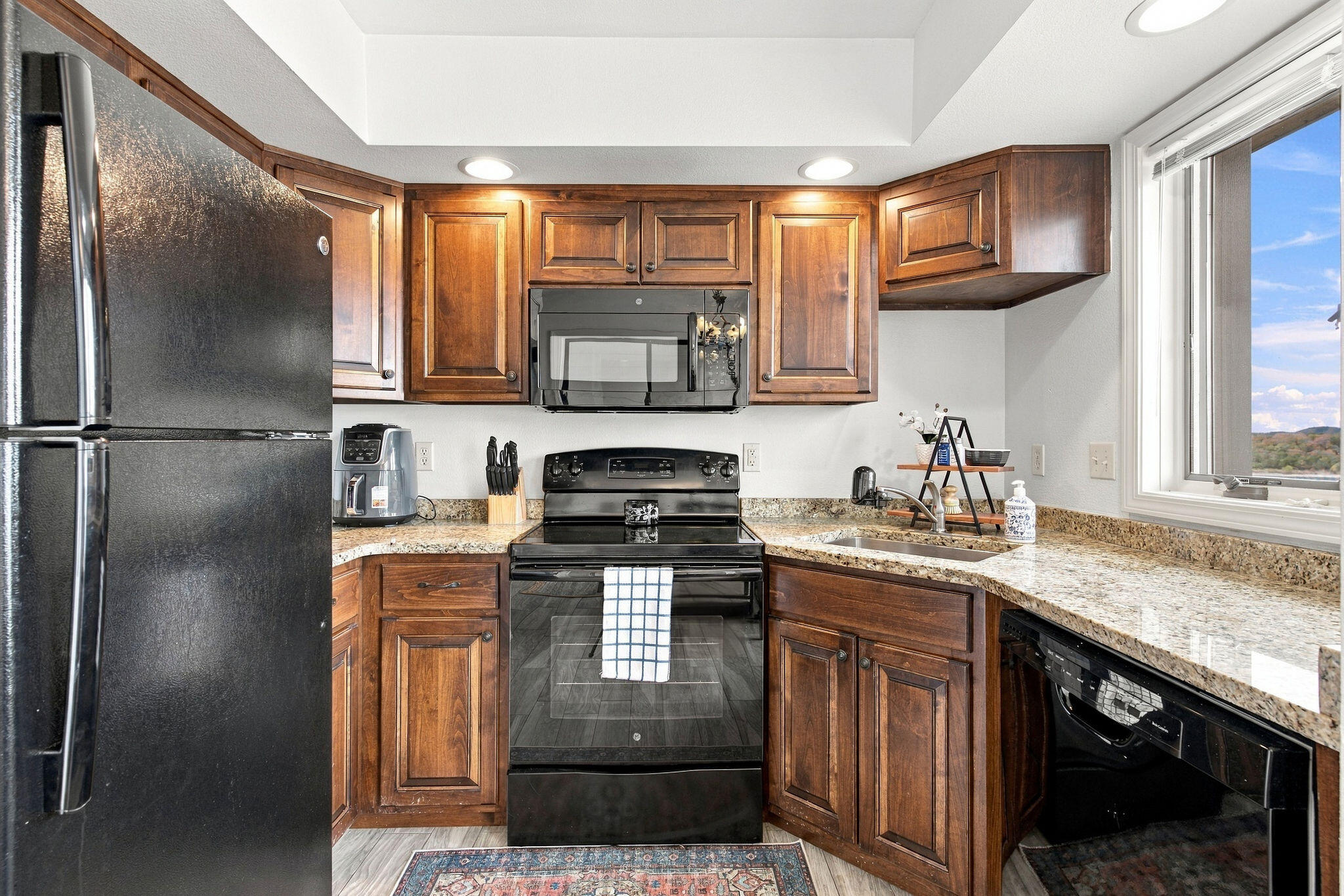 361 Anchors Point Lane Unit 307 Property Photo 14