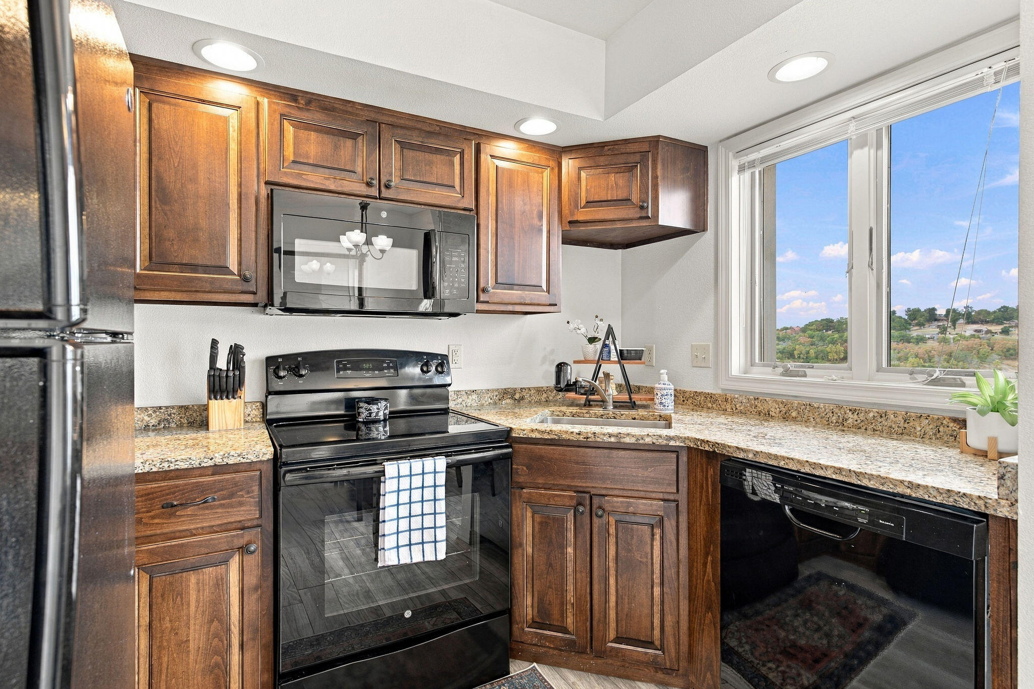 361 Anchors Point Lane Unit 307 Property Photo 15