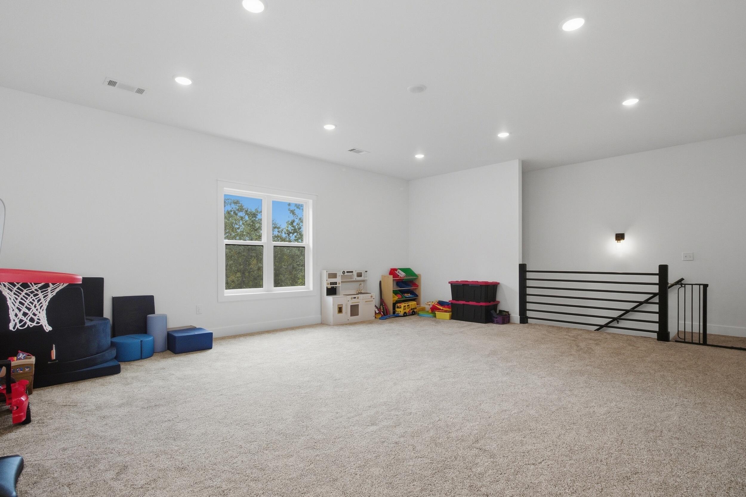 6094 Private Road 1606 Property Photo 25
