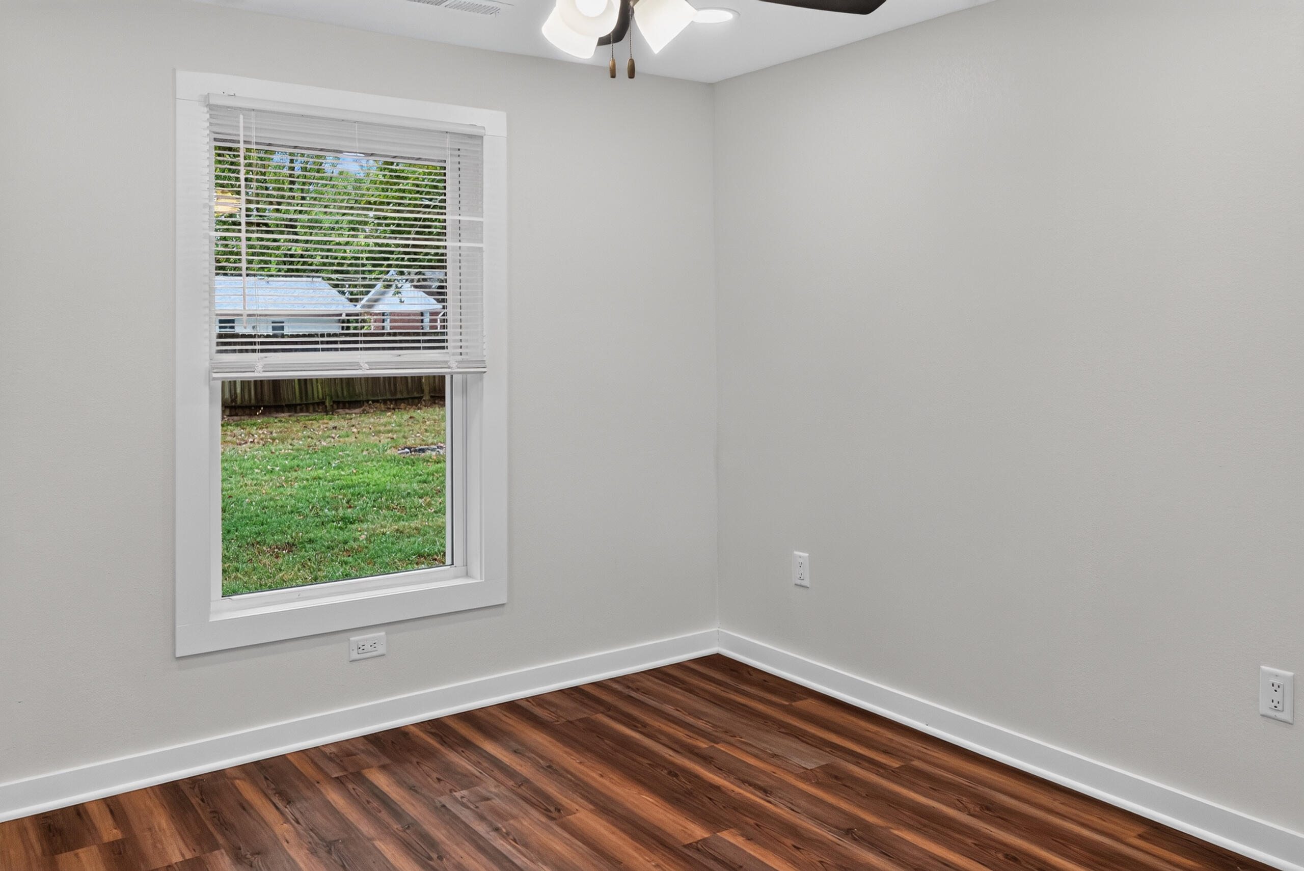 812 East Lindon Street Property Photo 8