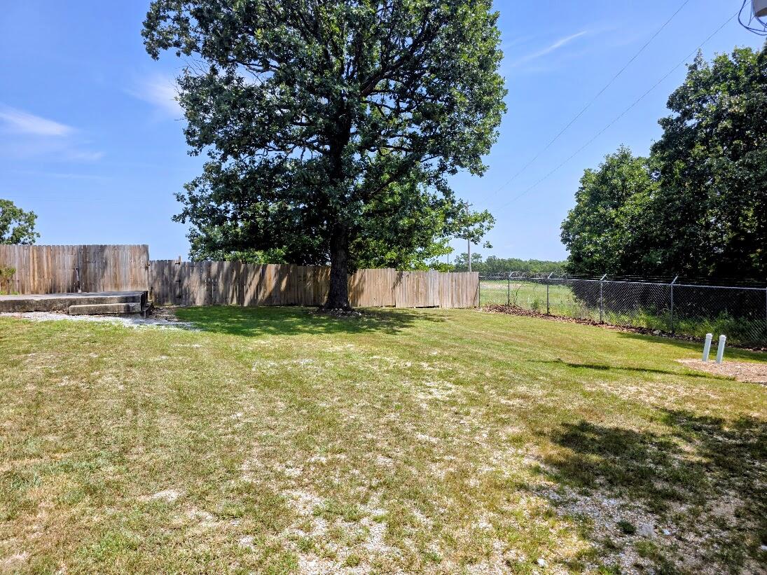 2052 State Road Jj Property Photo 9