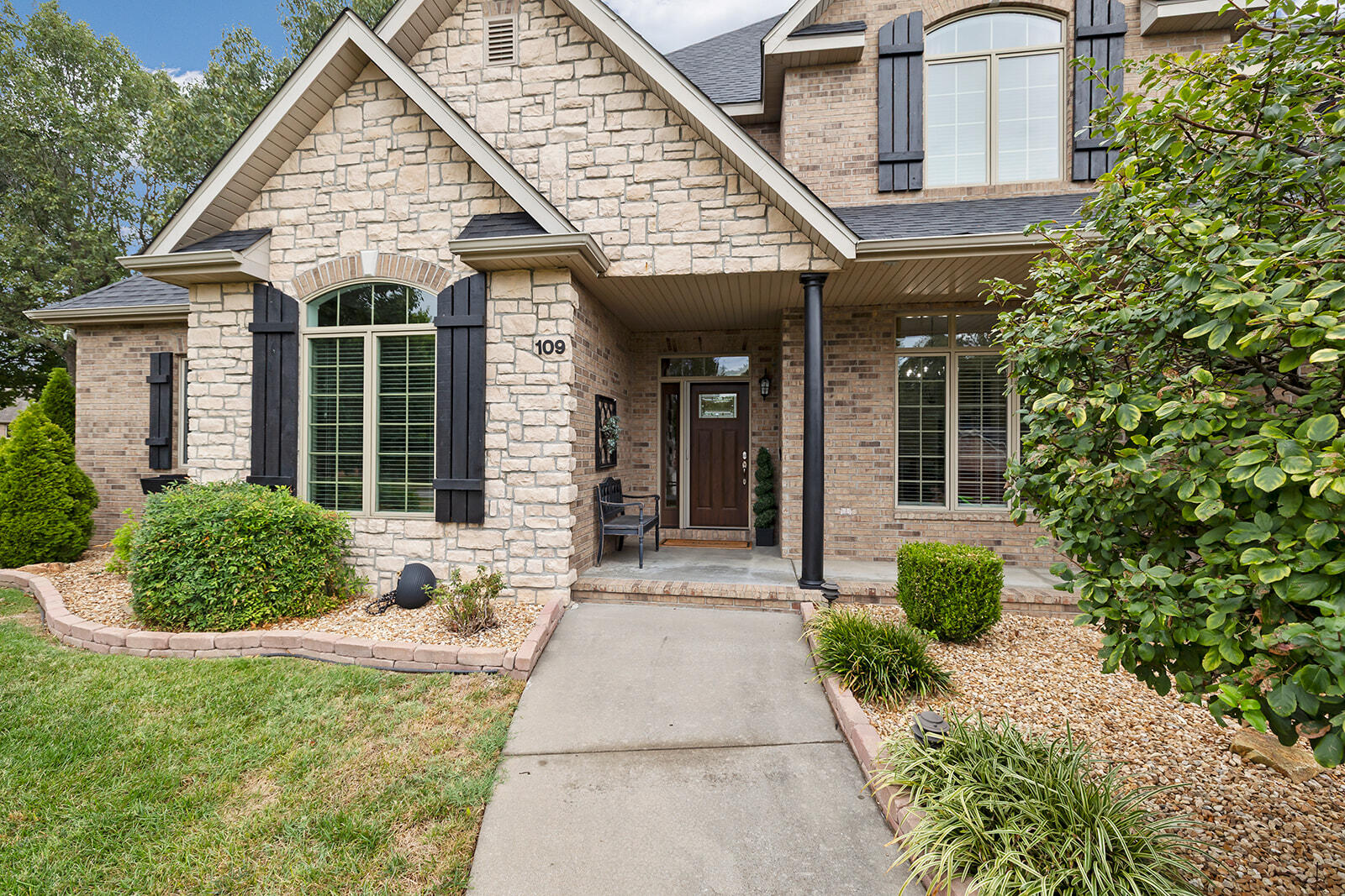 109 East Metalwood Drive Property Photo 8