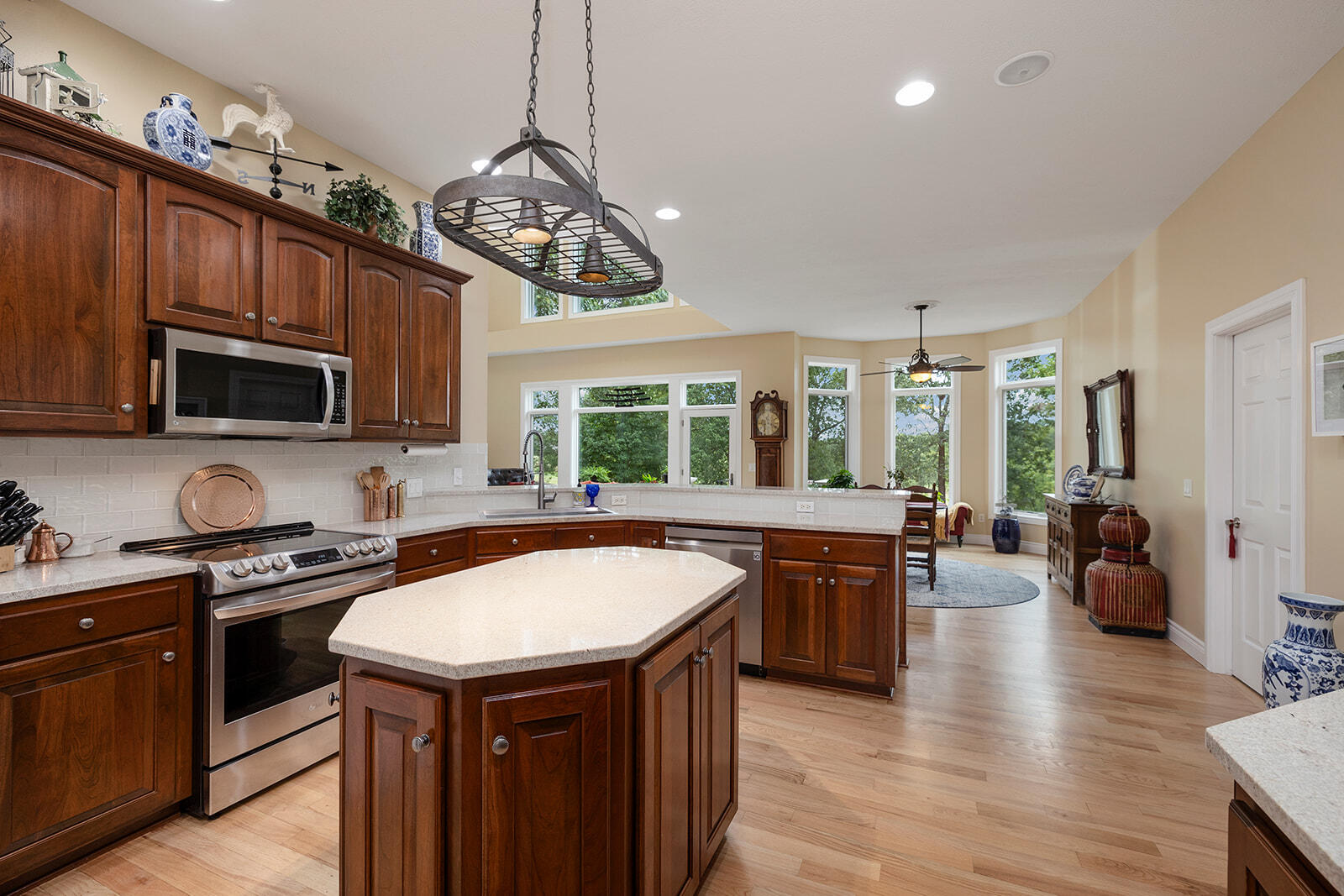 109 East Metalwood Drive Property Photo 32