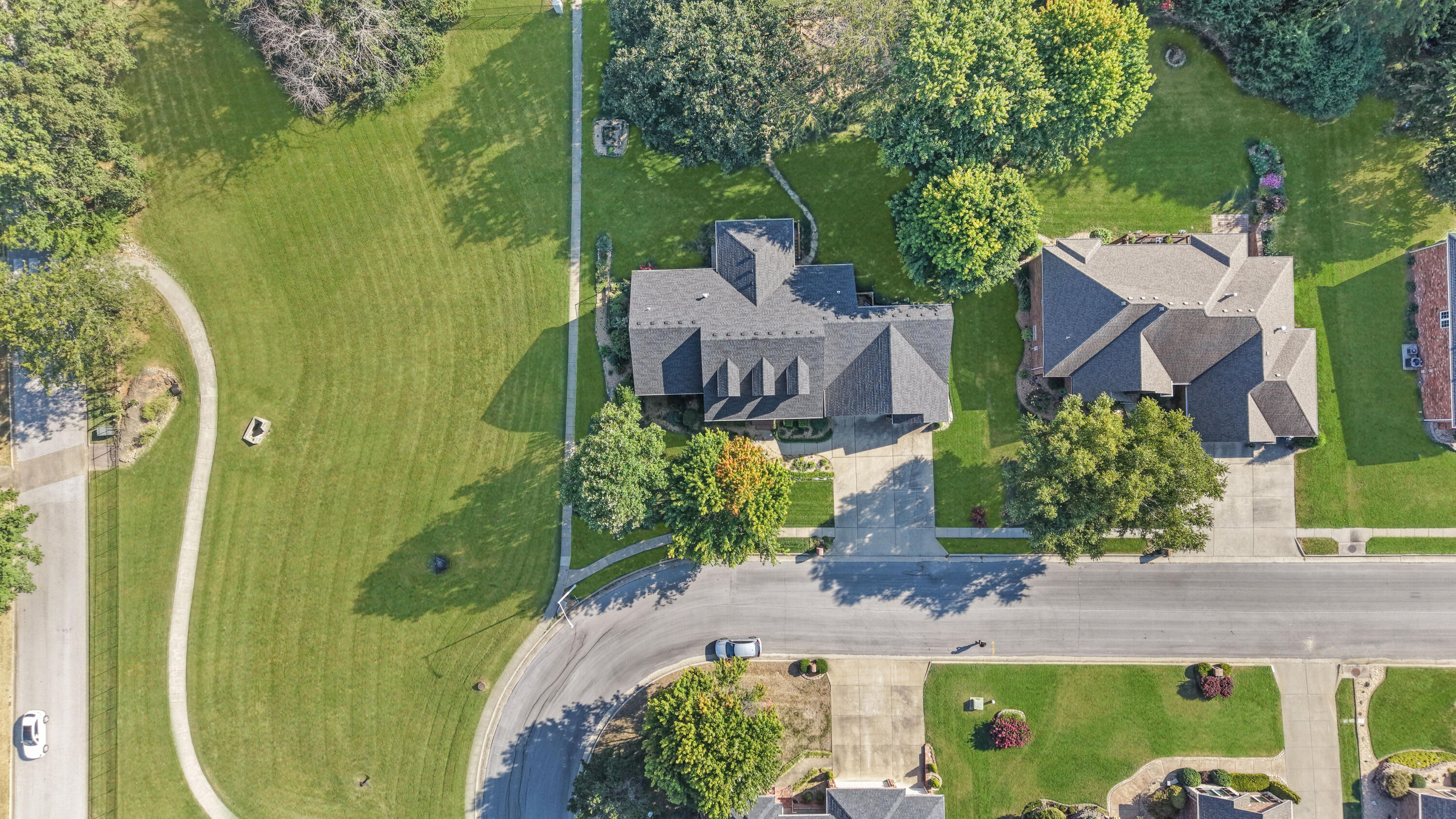 4200 Oak Haven Drive Property Photo 3
