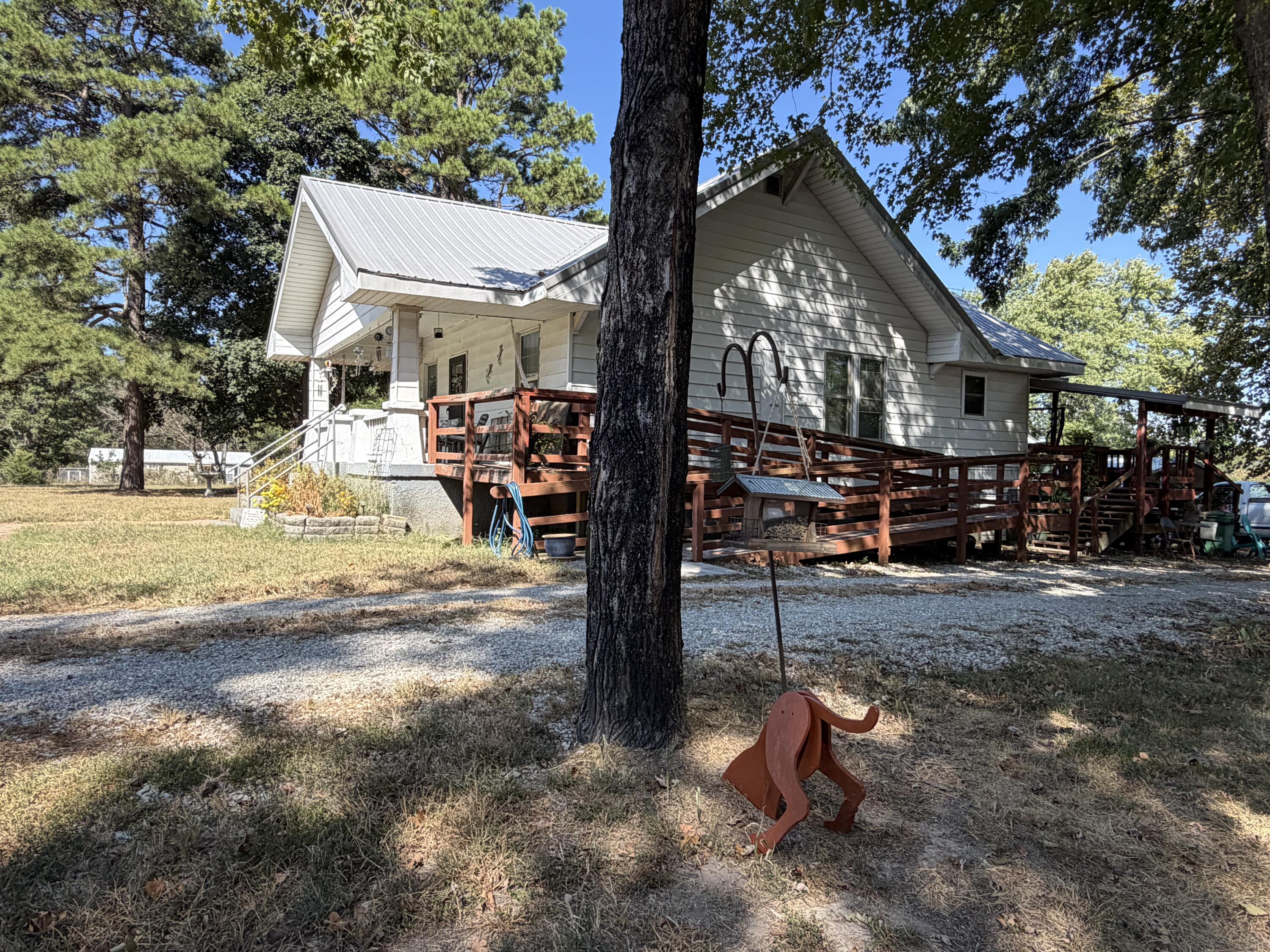 290 Greentown Road Property Photo 3