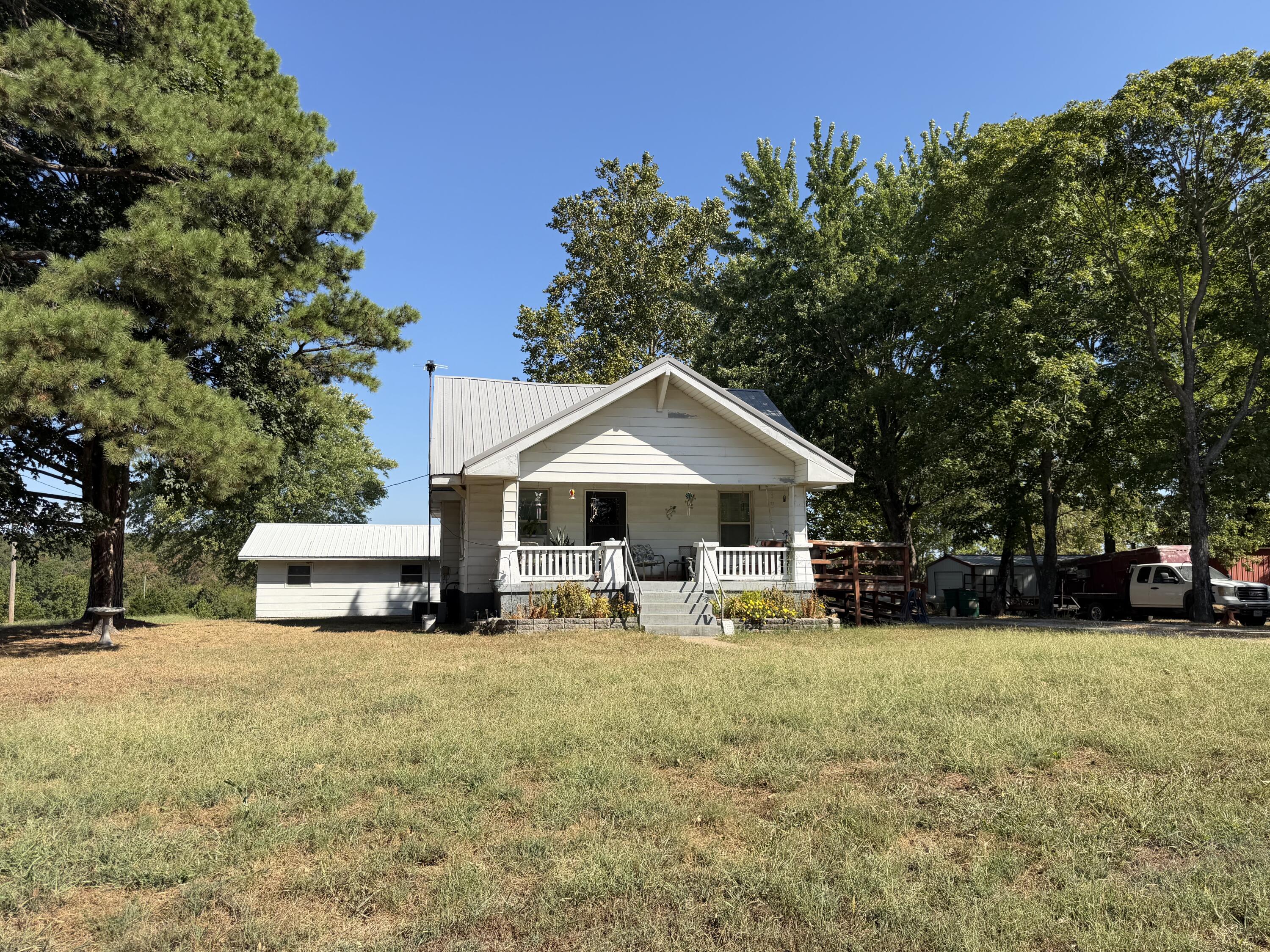 290 Greentown Road Property Photo 6