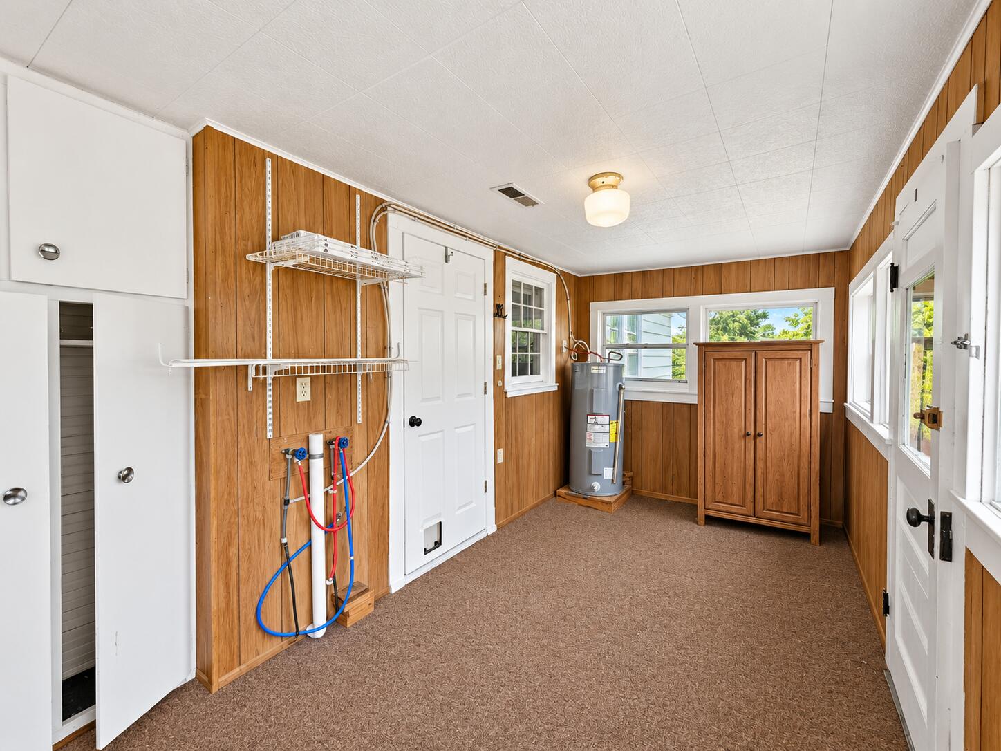 404 South Walnut Street Property Photo 15