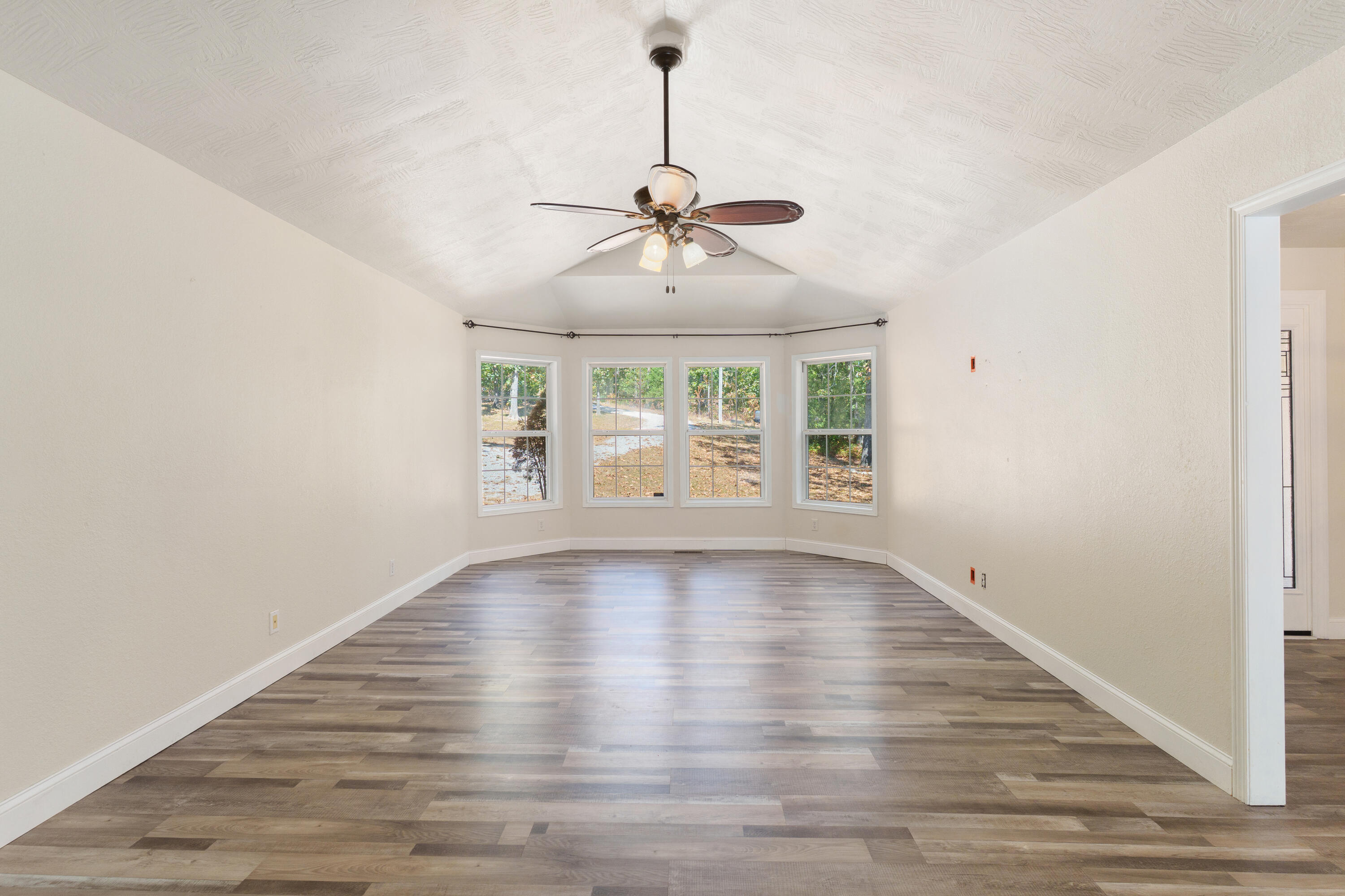 6038 State Highway A Property Photo 6