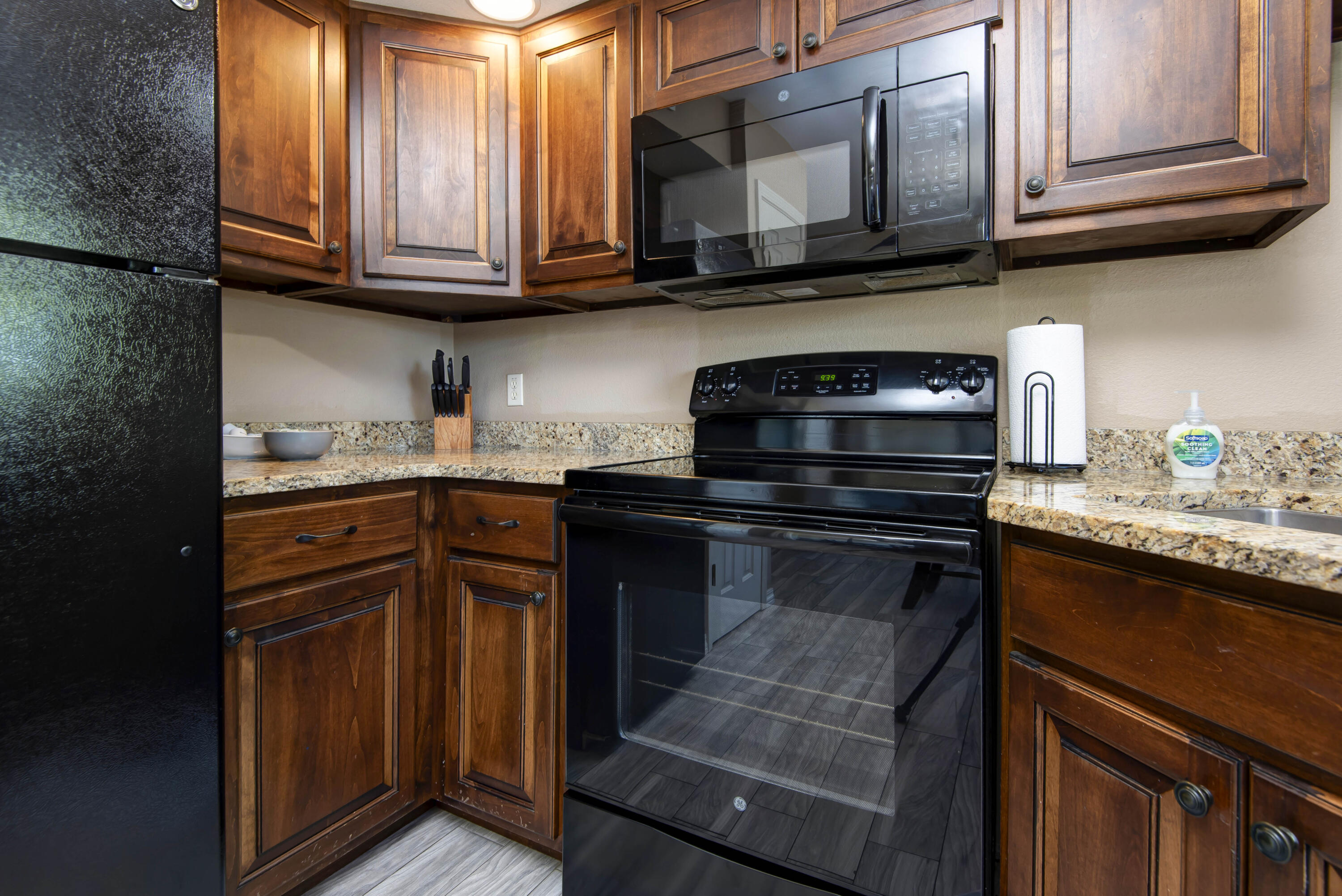 361 Anchors Point Lane 315 Property Photo 13