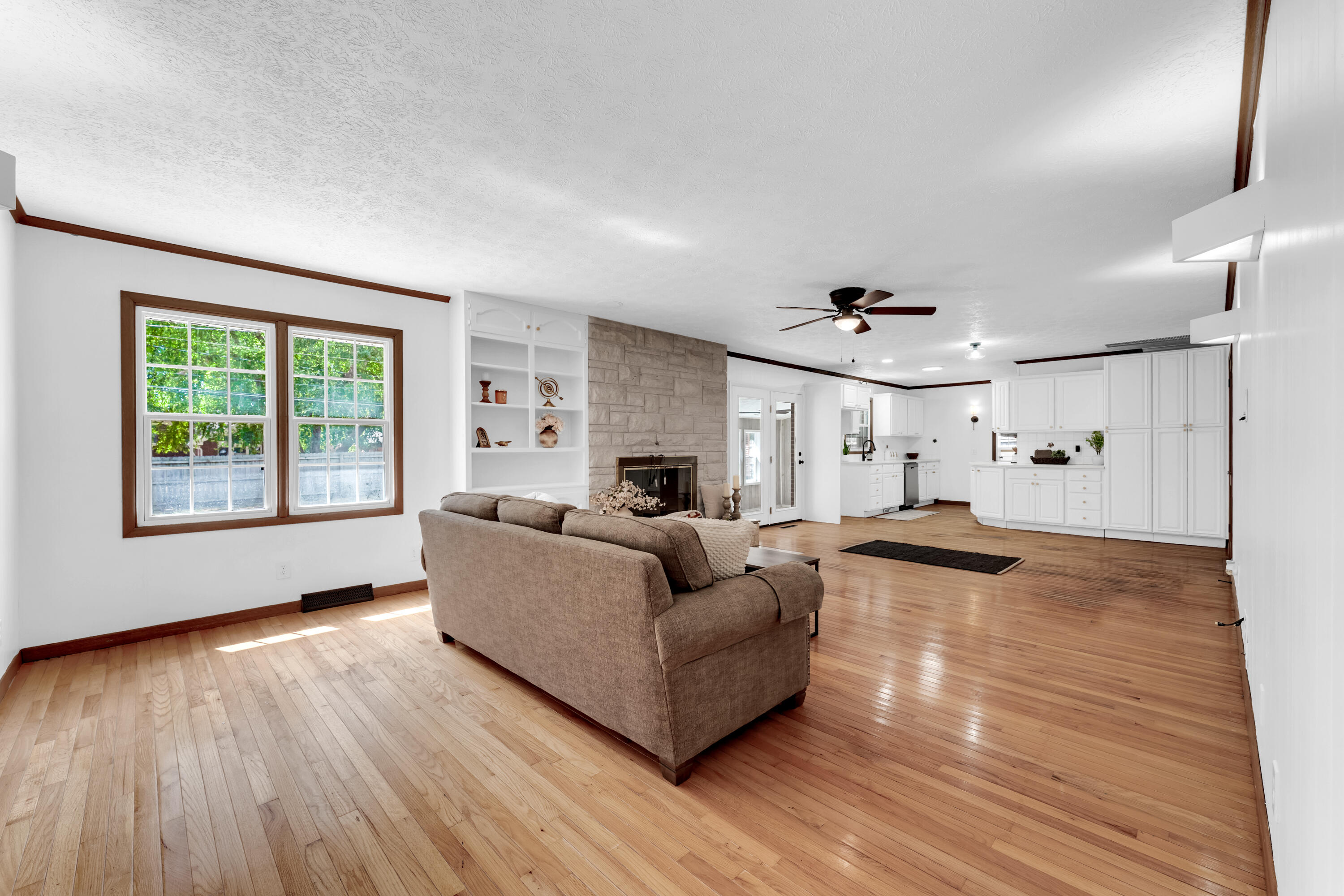 844 West Maplewood Street Property Photo 11