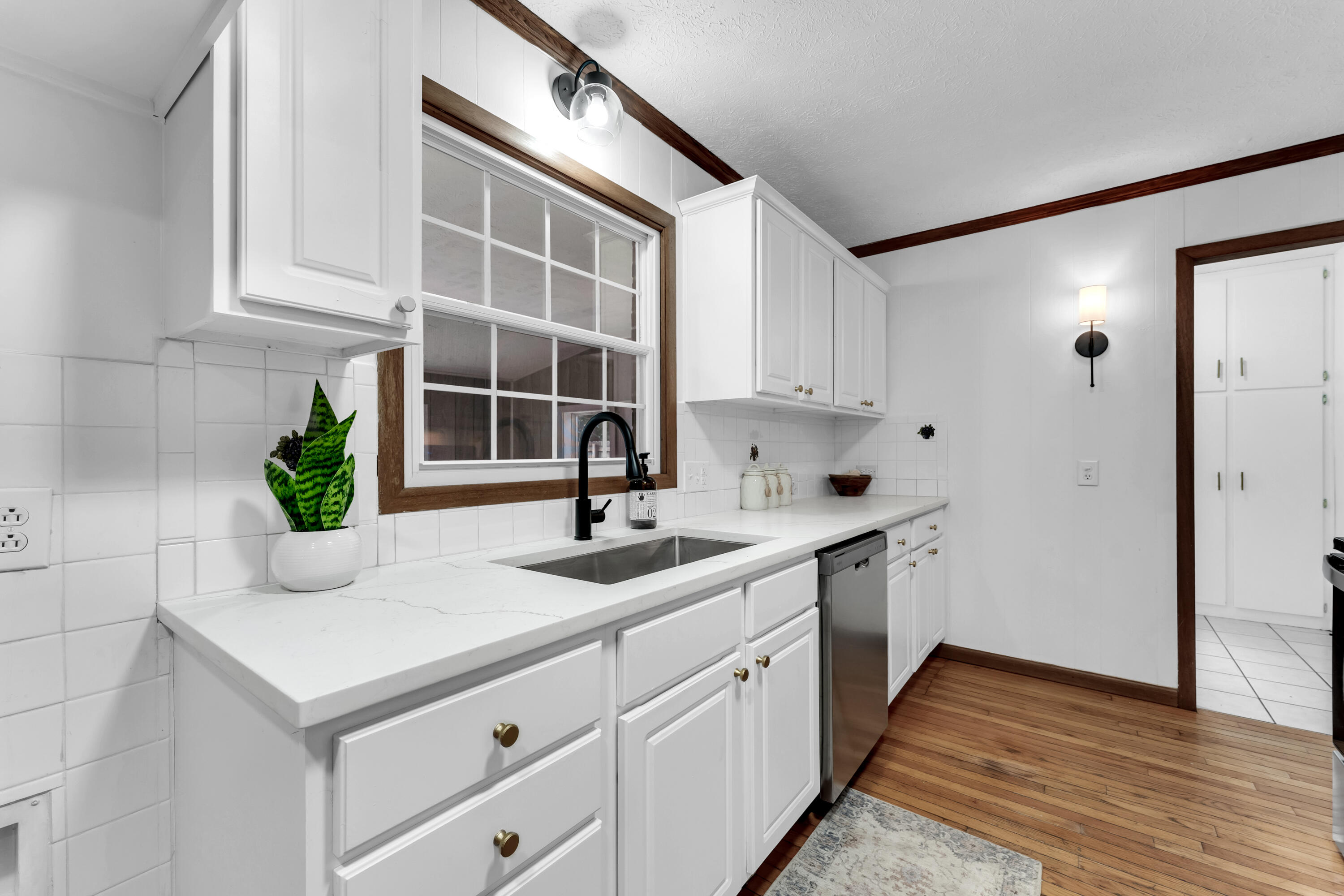 844 West Maplewood Street Property Photo 14