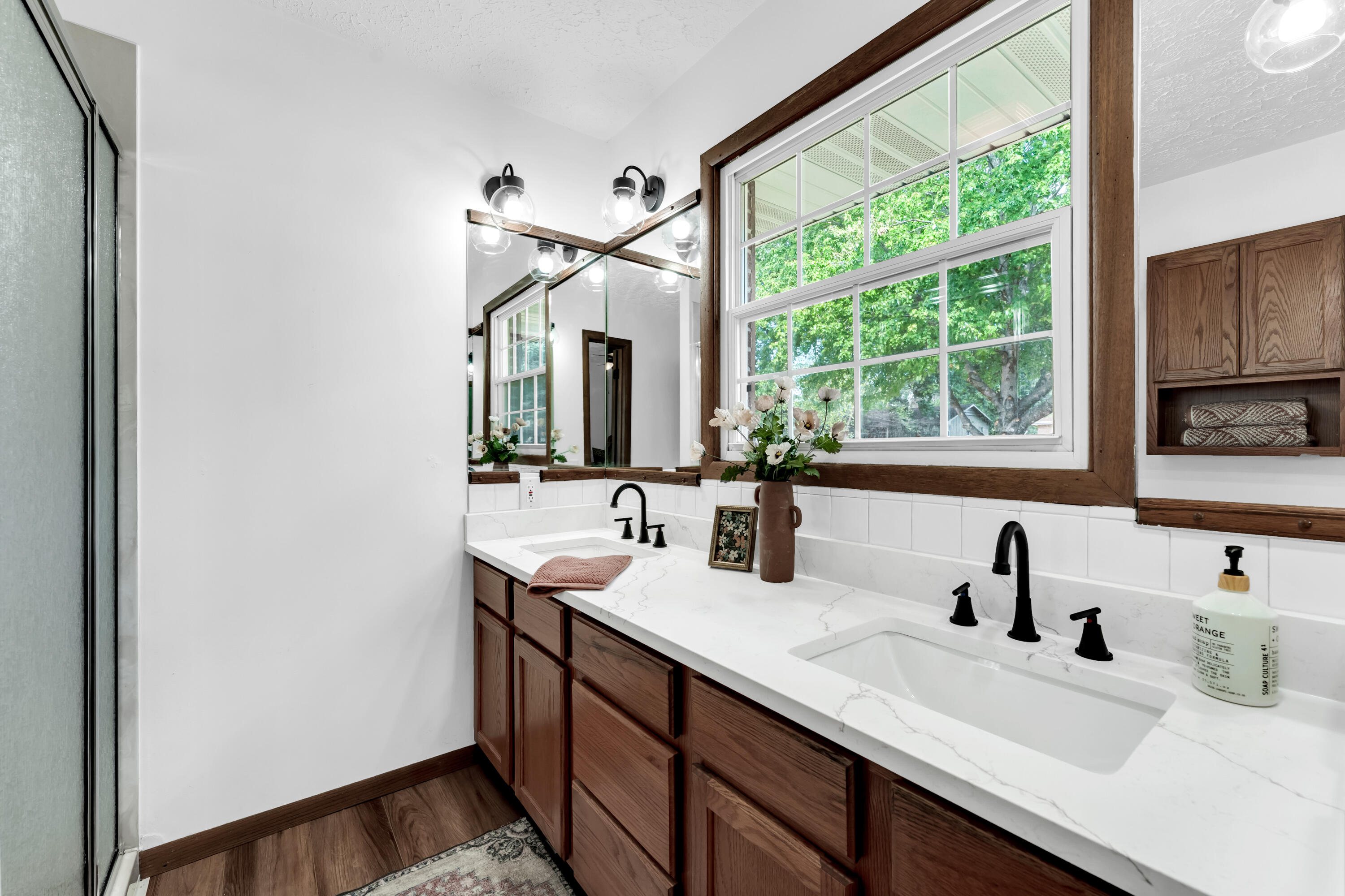 844 West Maplewood Street Property Photo 22