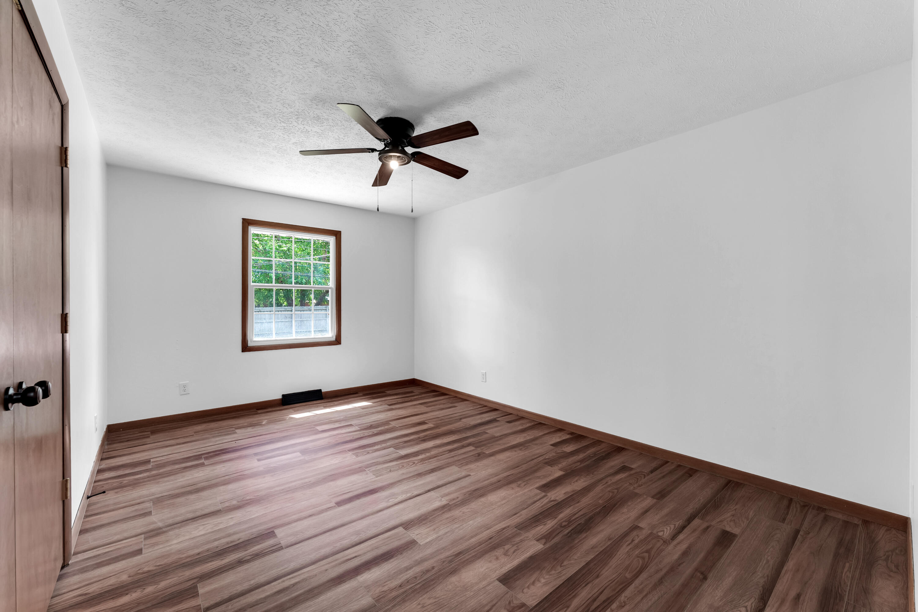 844 West Maplewood Street Property Photo 24