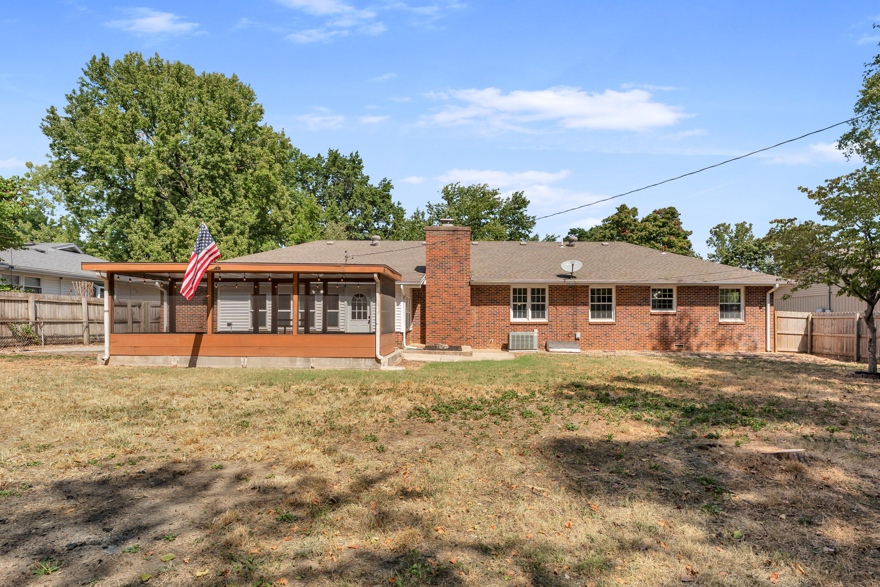844 West Maplewood Street Property Photo 31