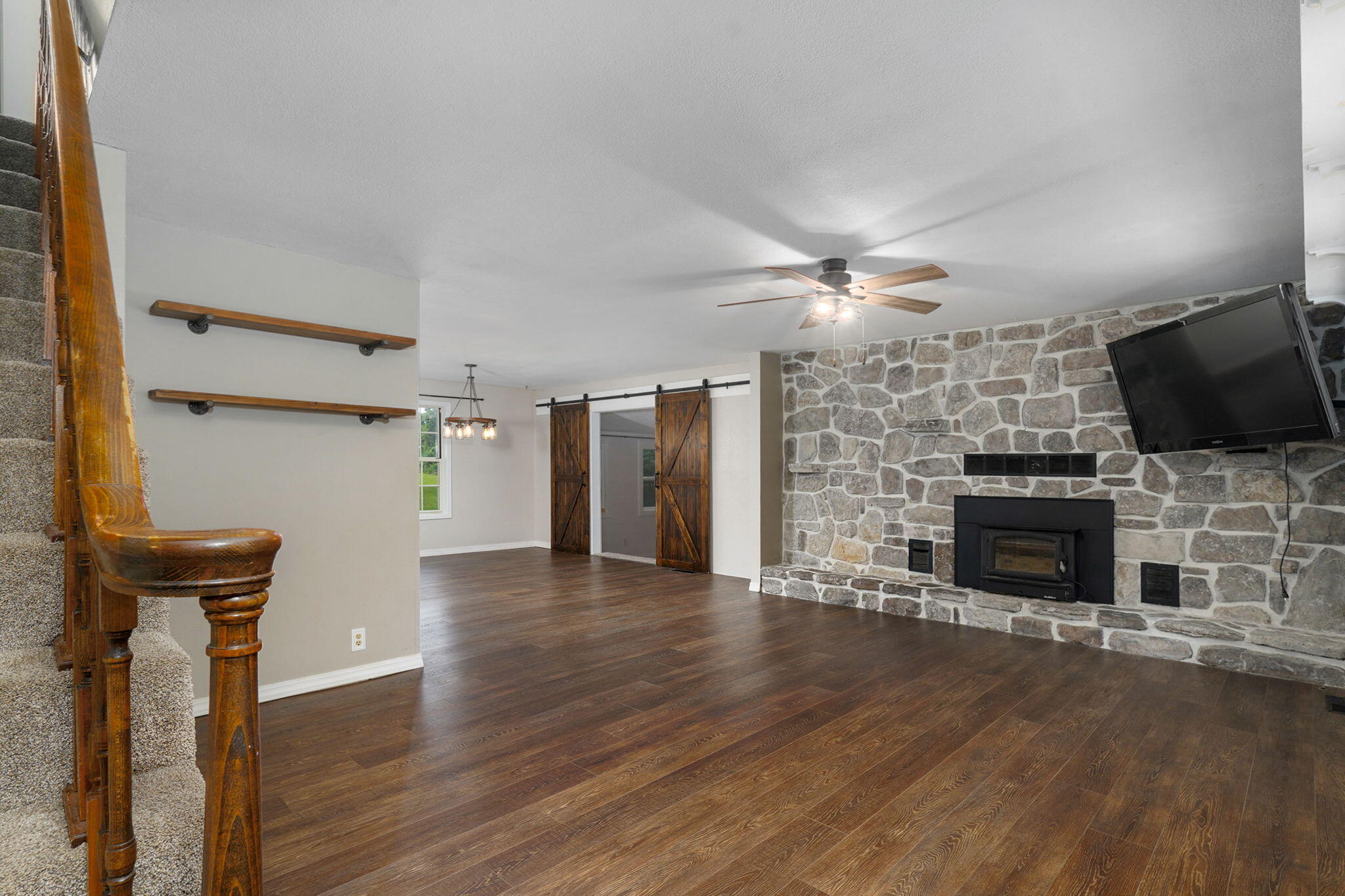 9971 East Farm Road 104 Property Photo 12