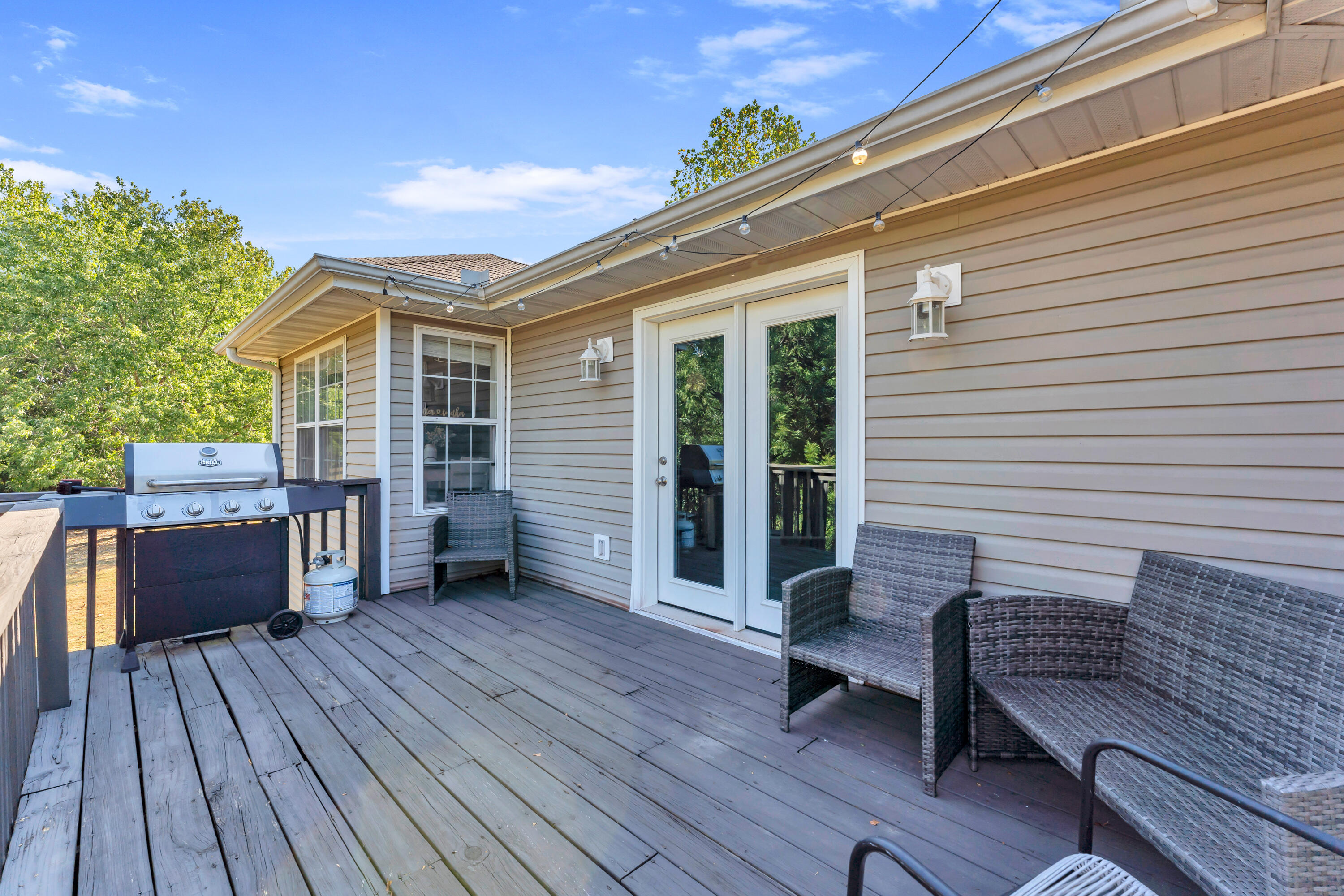 1407 Raspberry Court Property Photo 8
