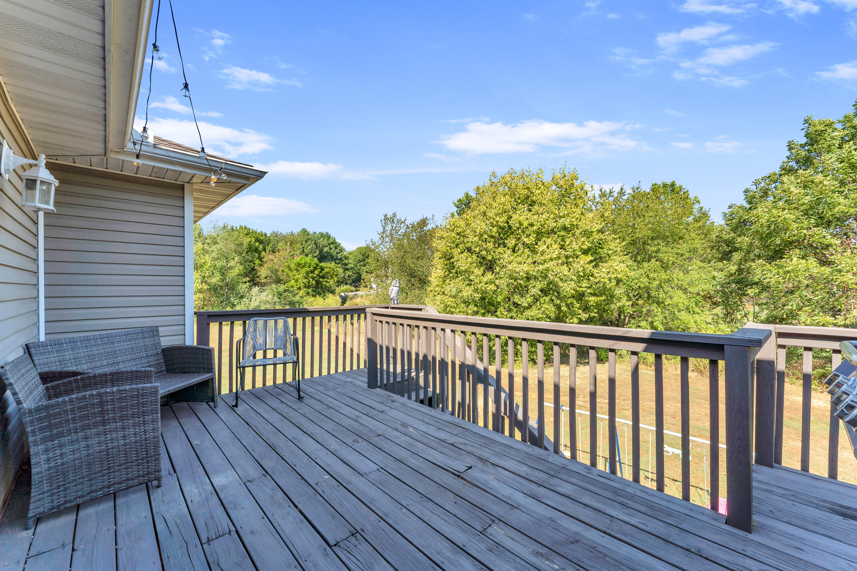 1407 Raspberry Court Property Photo 9