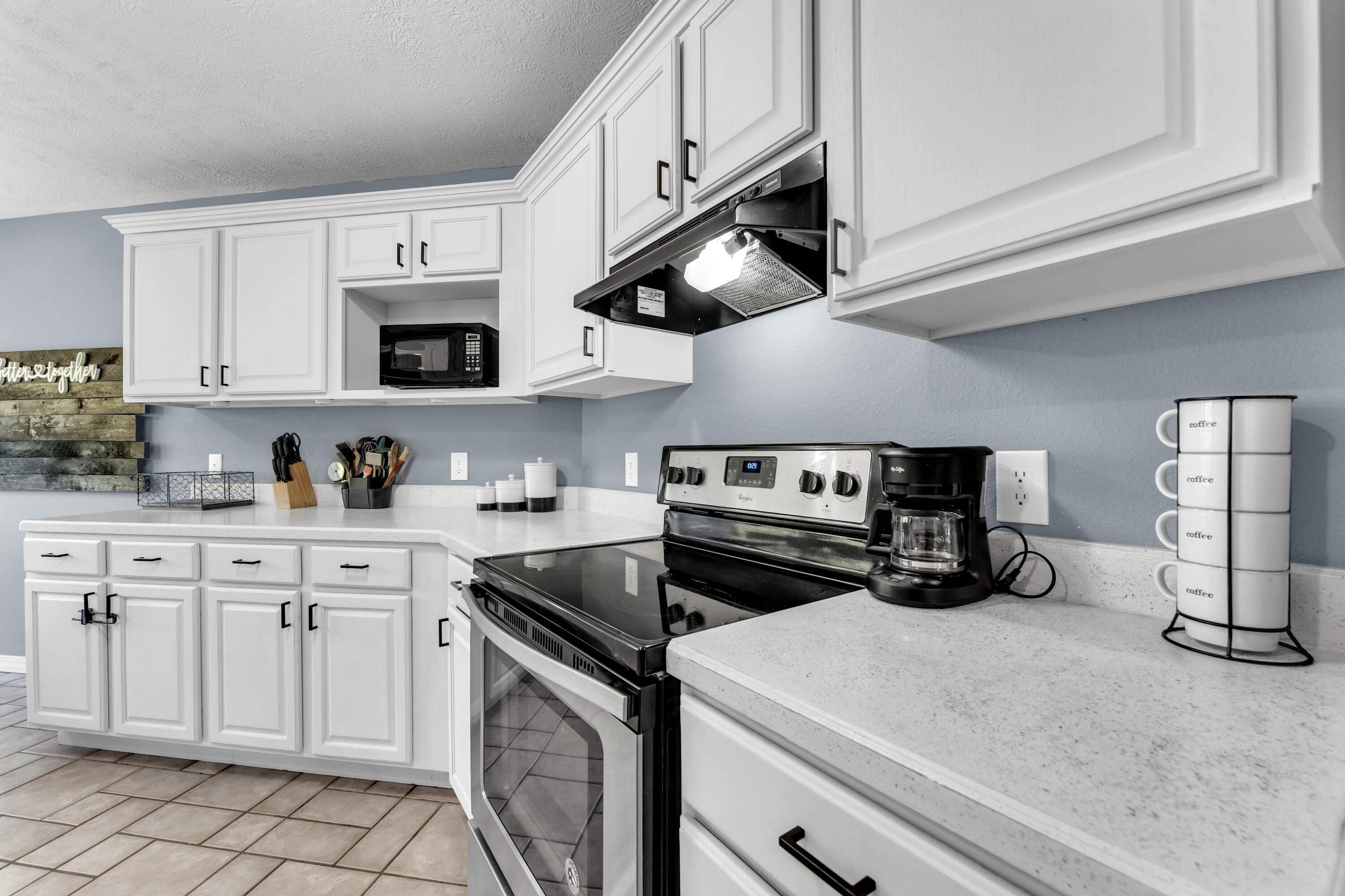 1407 Raspberry Court Property Photo 13